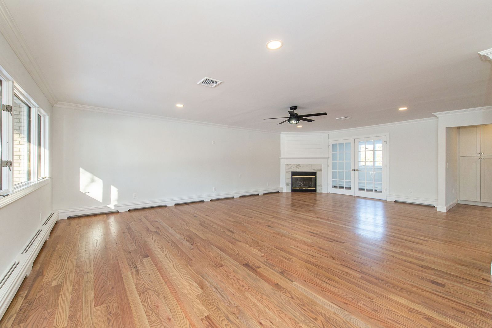 Fairfield, New Jersey, 07004, United States, 4 Bedrooms Bedrooms, ,5 BathroomsBathrooms,Residential,For Sale,2005992