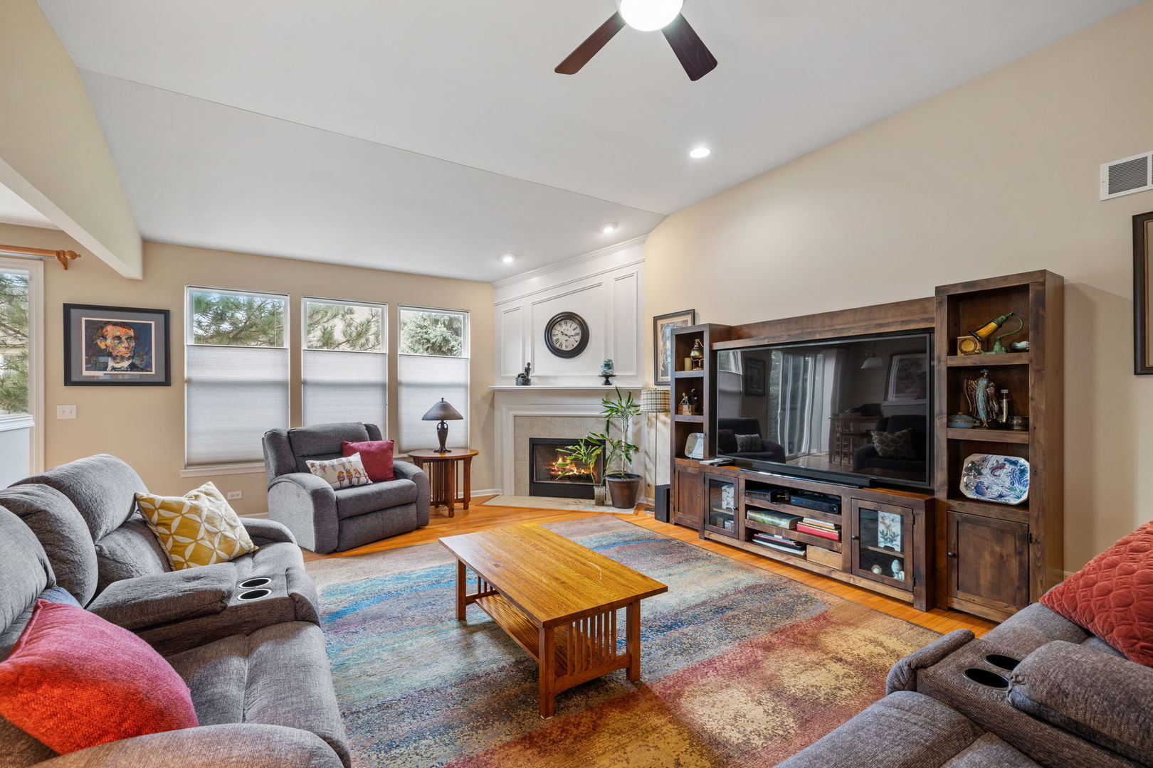 Orland Park, Illinois, 60462, United States, 2 Bedrooms Bedrooms, ,2 BathroomsBathrooms,Residential,For Sale,1941007