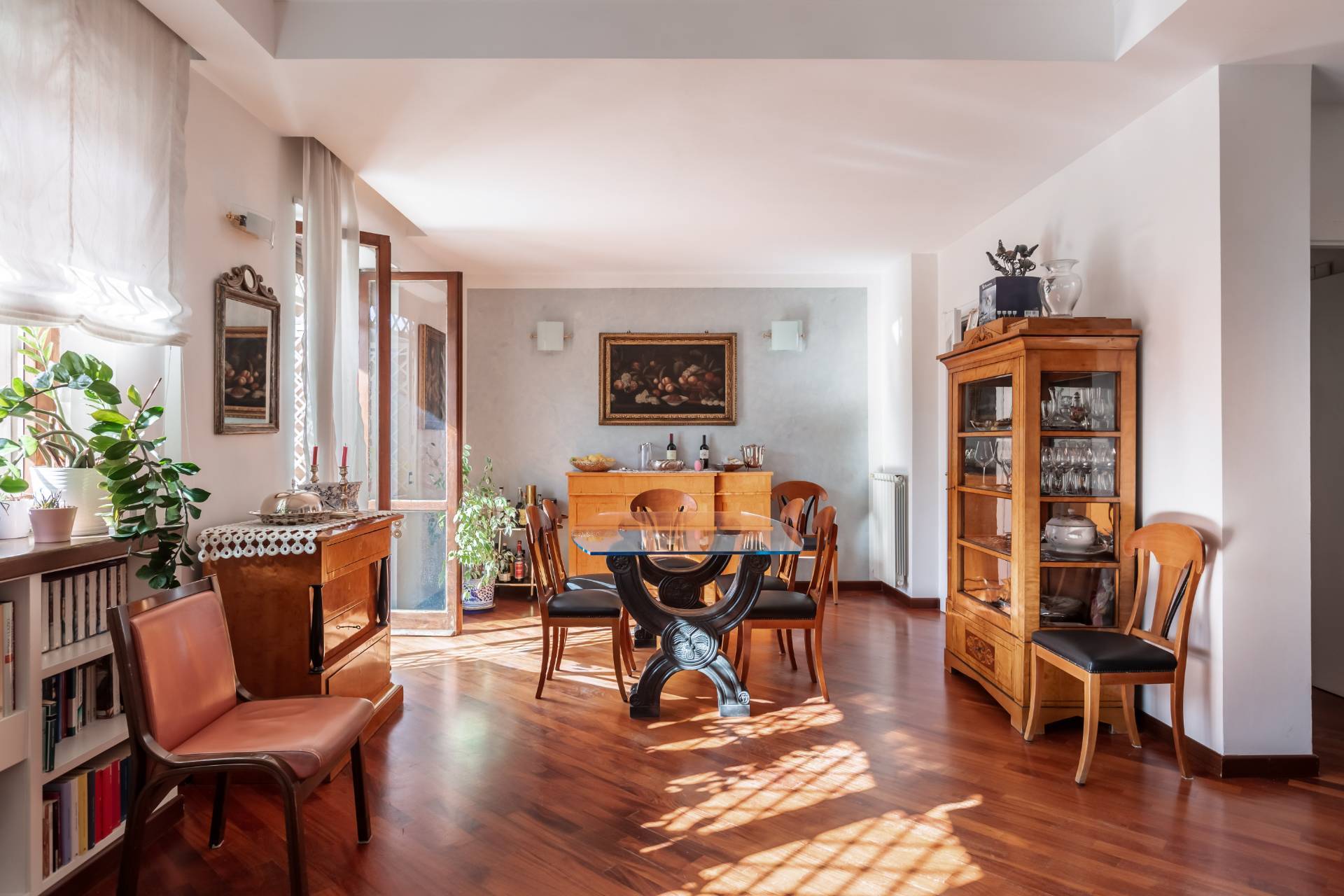 Roma, Roma, 00100, IT, 3 Bedrooms Bedrooms, ,2 BathroomsBathrooms,Residential,For Sale,1877173