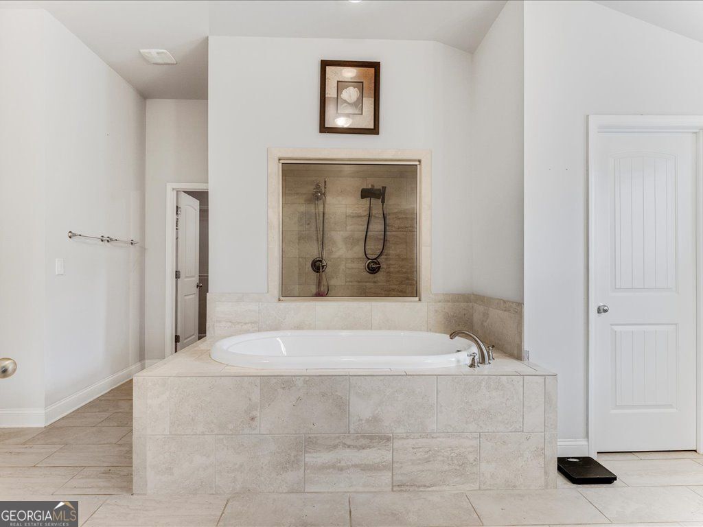 Locust Grove, Georgia, 30248, United States, 5 Bedrooms Bedrooms, ,4 BathroomsBathrooms,Residential,For Sale,1903233