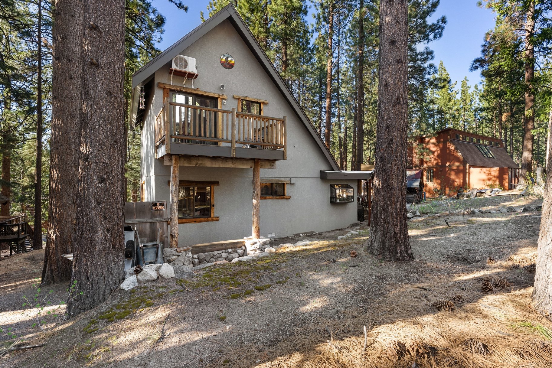  Turnkey Tahoe Retreat Backing to National Forest  Fully Remodeled & Furnish - 物件實景