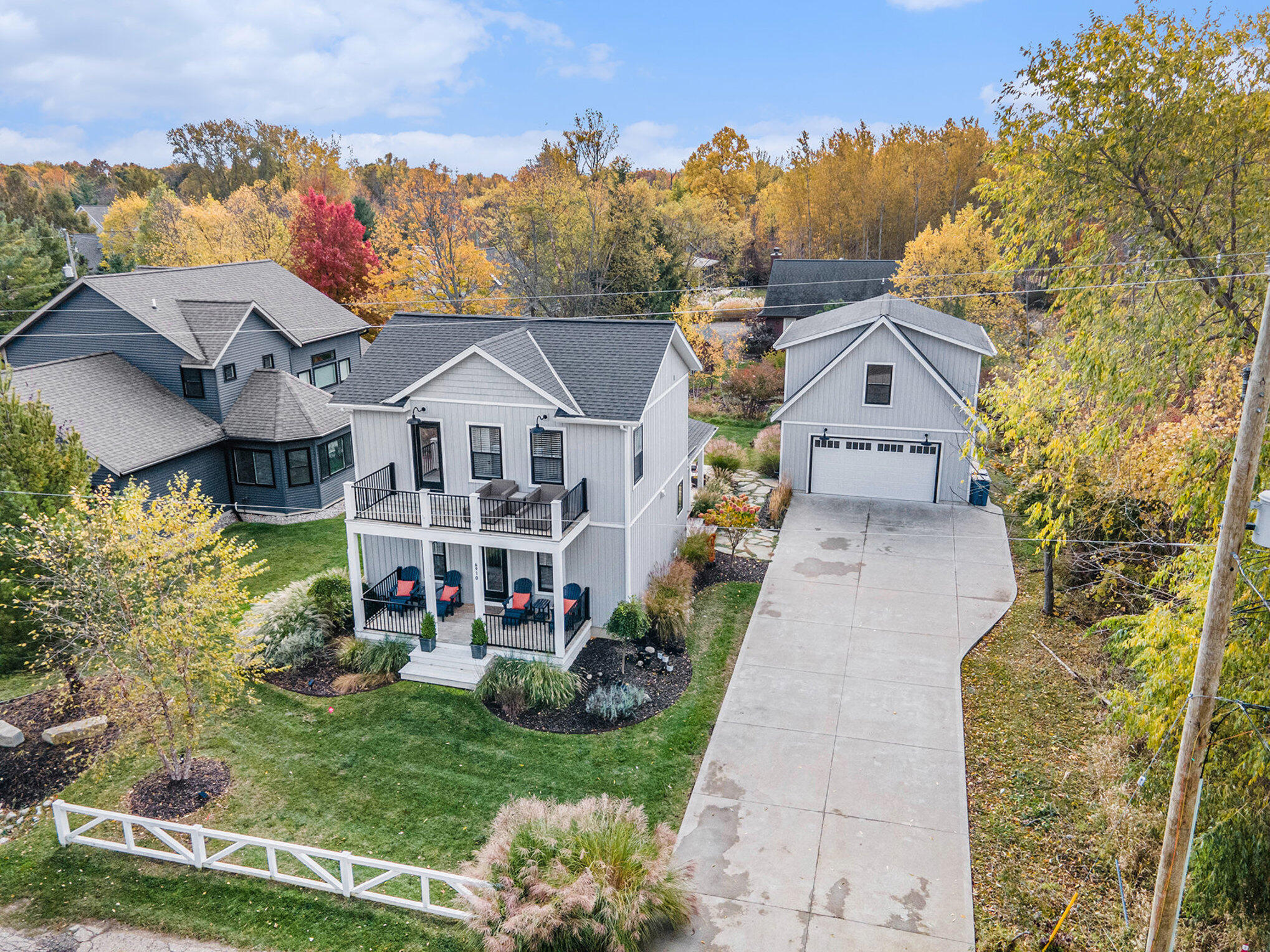 Douglas, Michigan, 49406, United States, 3 Bedrooms Bedrooms, ,3 BathroomsBathrooms,Residential,For Sale,1979342