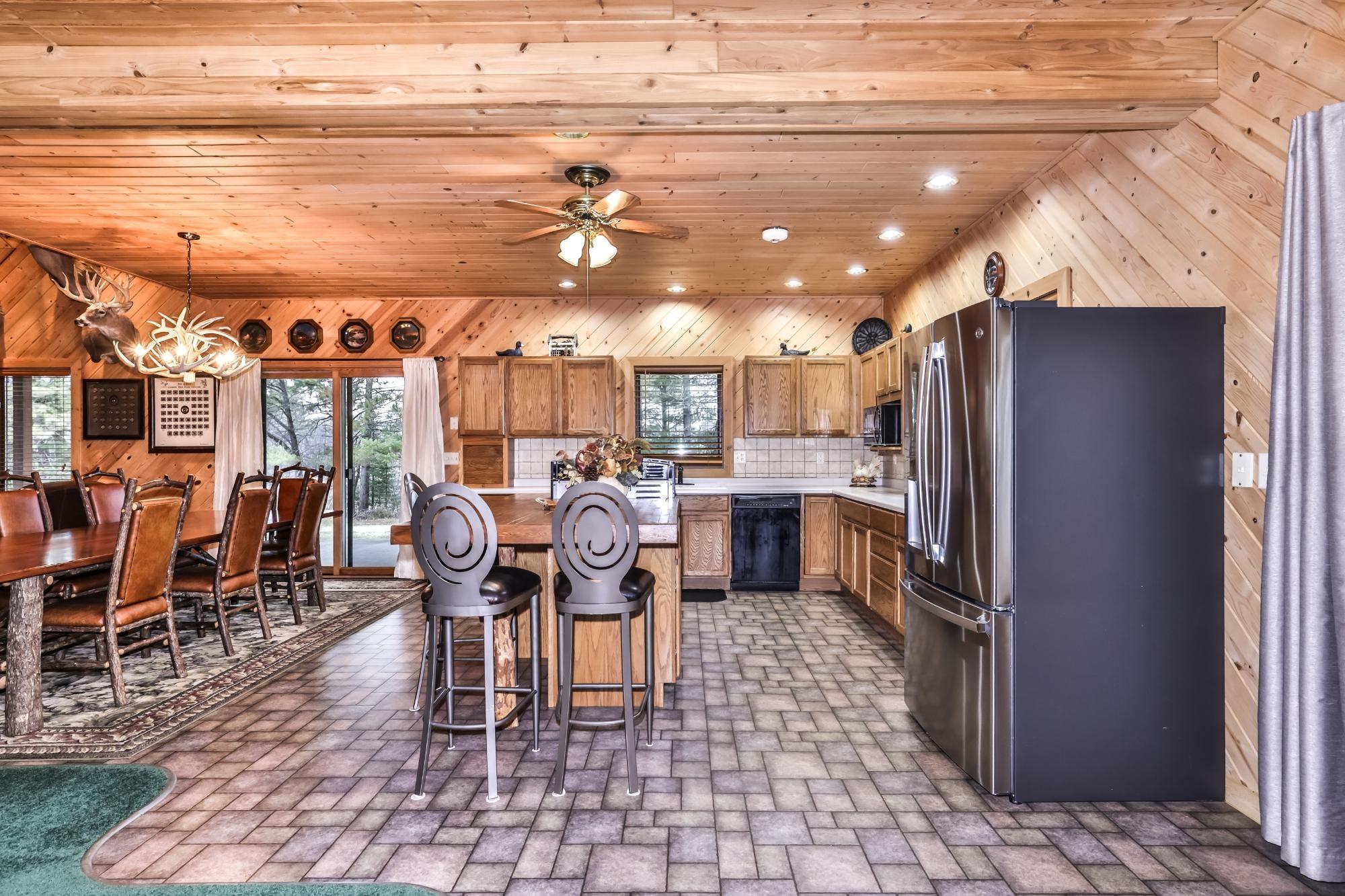 Tomahawk, Wisconsin, 54487, United States, 3 Bedrooms Bedrooms, ,2 BathroomsBathrooms,Residential,For Sale,1981135