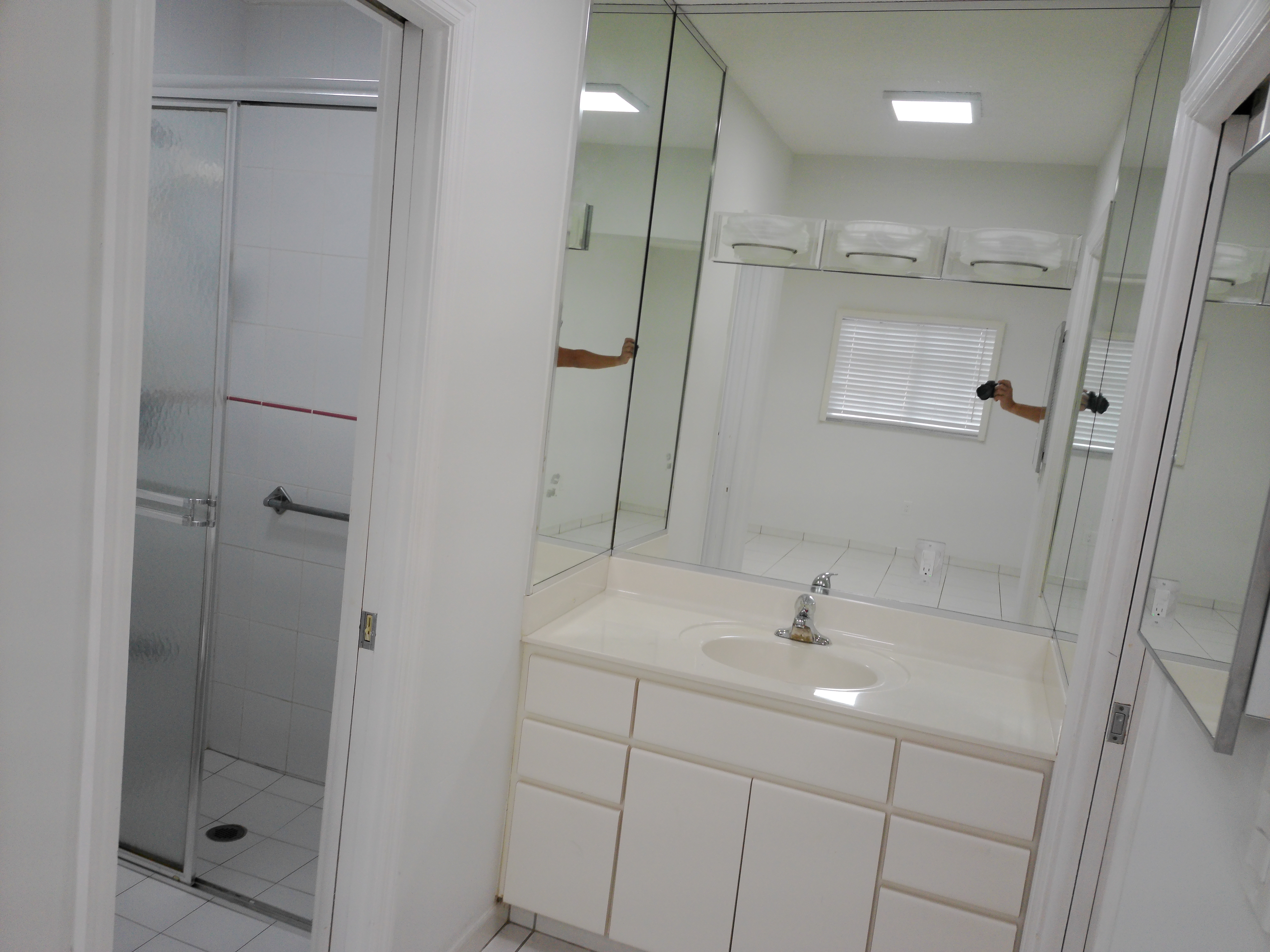 Miami, Florida, 33165, United States, 5 Bedrooms Bedrooms, ,4 BathroomsBathrooms,Residential,For Sale,2001540