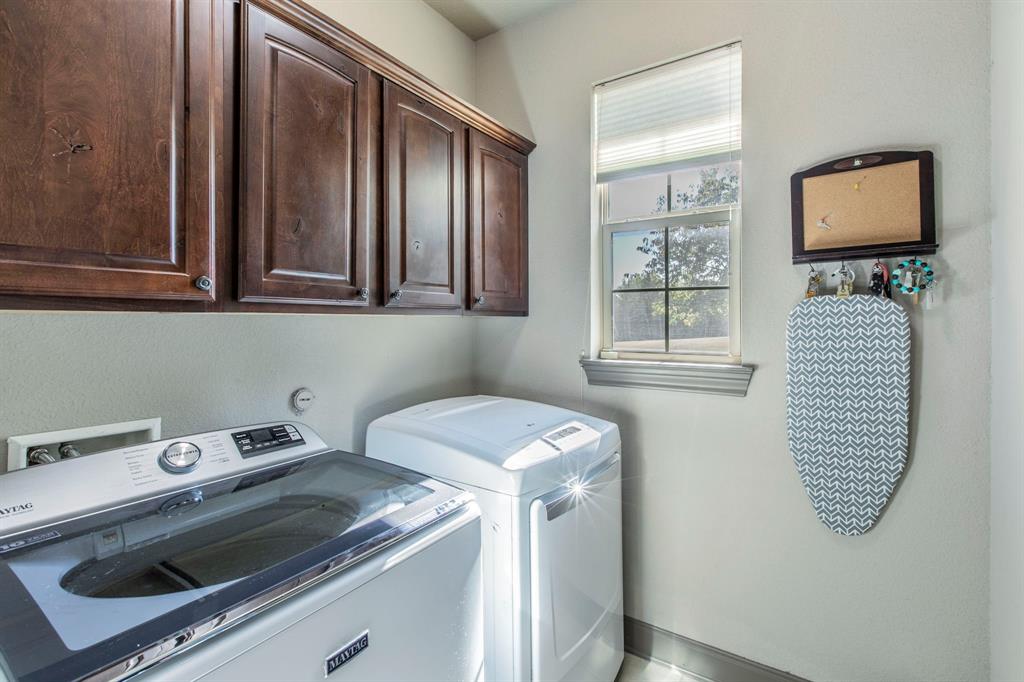 Midlothian, Texas, 76065, United States, 3 Bedrooms Bedrooms, ,4 BathroomsBathrooms,Residential,For Sale,2000311