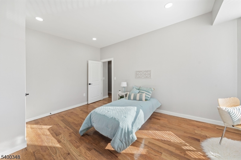 Bloomfield Twp., New Jersey, 07003, United States, 6 Bedrooms Bedrooms, ,3 BathroomsBathrooms,Residential,For Sale,2003277