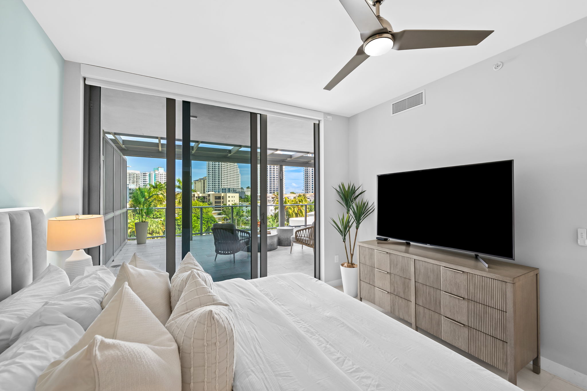  435 Bayshore Drive, Fort Lauderdale, FL, 33304 - 物件實景
