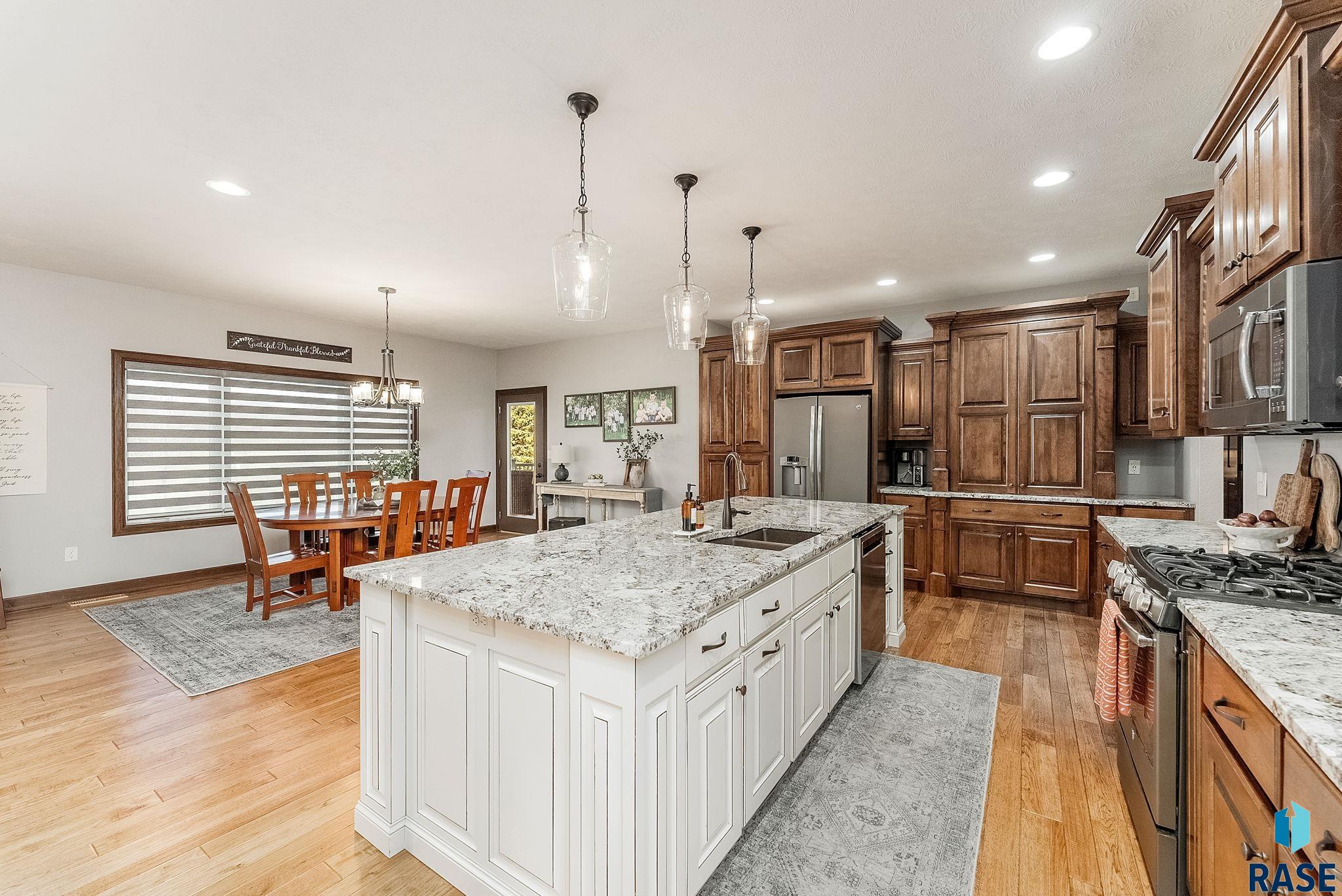 Lester, Iowa, 51242, United States, 4 Bedrooms Bedrooms, ,5 BathroomsBathrooms,Residential,For Sale,1926718
