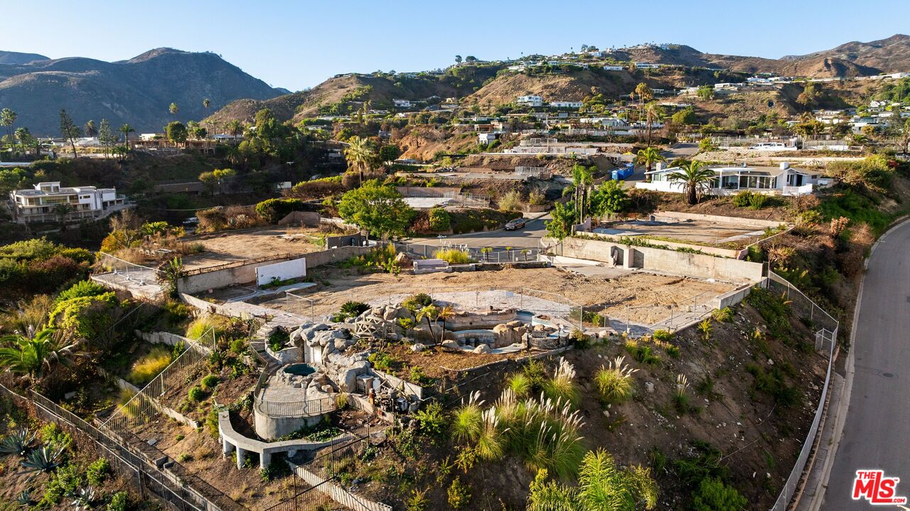 Pacific Palisades, California, 90272, United States, ,Land,For Sale,1997431