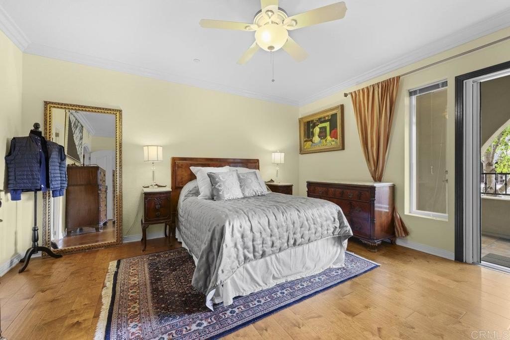 San Diego, California, 92101, United States, 2 Bedrooms Bedrooms, ,3 BathroomsBathrooms,Residential,For Sale,1856536