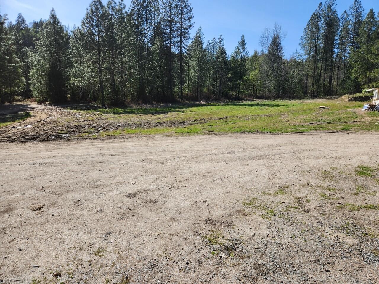 Grants Pass, Oregon, 97526, United States, 3 Bedrooms Bedrooms, ,2 BathroomsBathrooms,Residential,For Sale,1982829