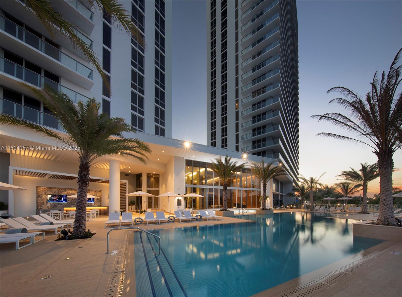 North Miami Beach, Florida, 33160, United States, 2 Bedrooms Bedrooms, ,2 BathroomsBathrooms,Residential,For Sale,1826638