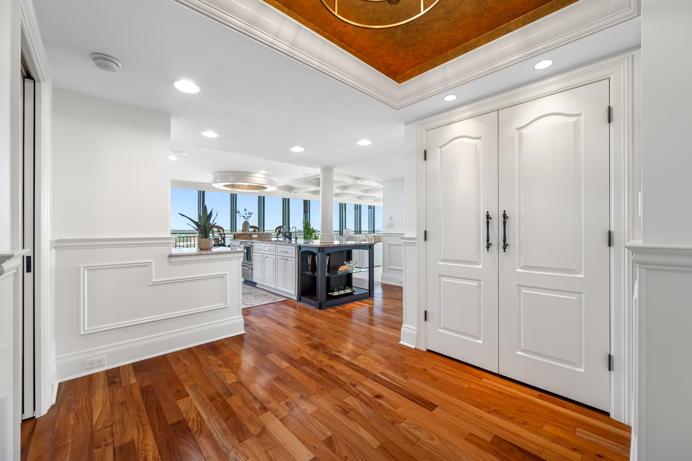 Treasure Island, Florida, 33706, United States, 2 Bedrooms Bedrooms, ,4 BathroomsBathrooms,Residential,For Sale,1830470