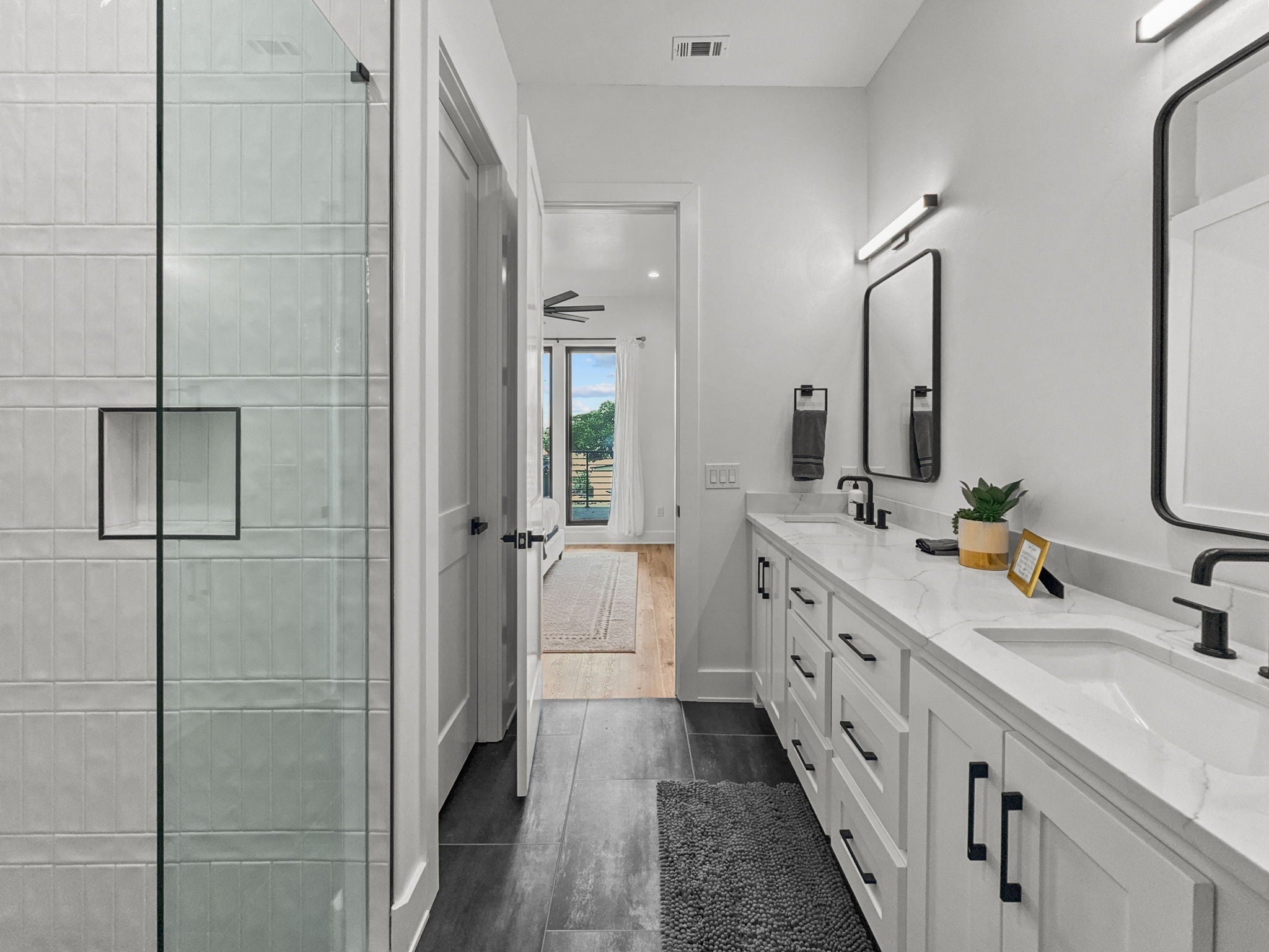 Graford, Texas, 76449, United States, 3 Bedrooms Bedrooms, ,2 BathroomsBathrooms,Residential,For Sale,1983153