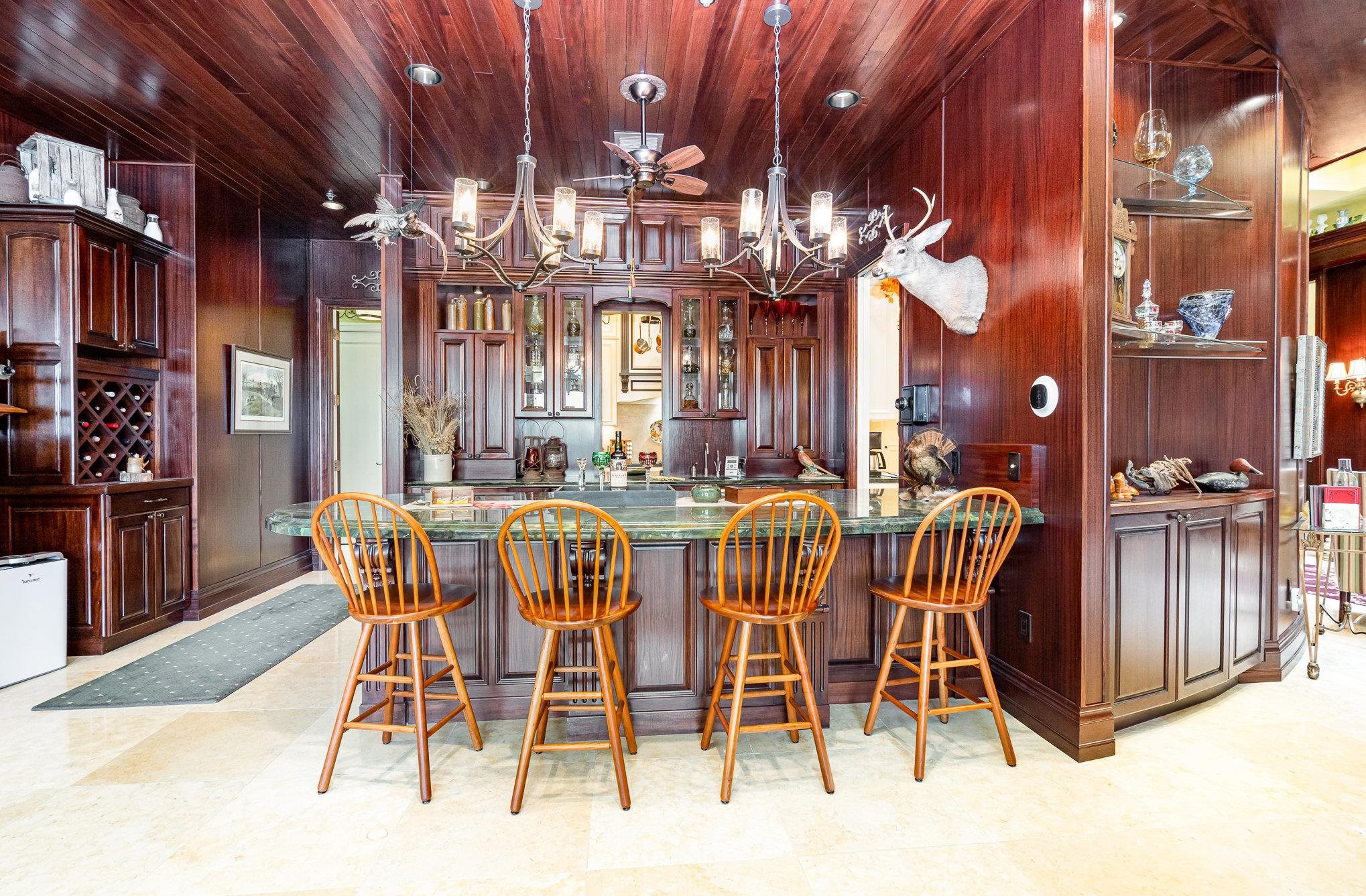 Bay City, Michigan, 48707, United States, 4 Bedrooms Bedrooms, ,5 BathroomsBathrooms,Residential,For Sale,2005481