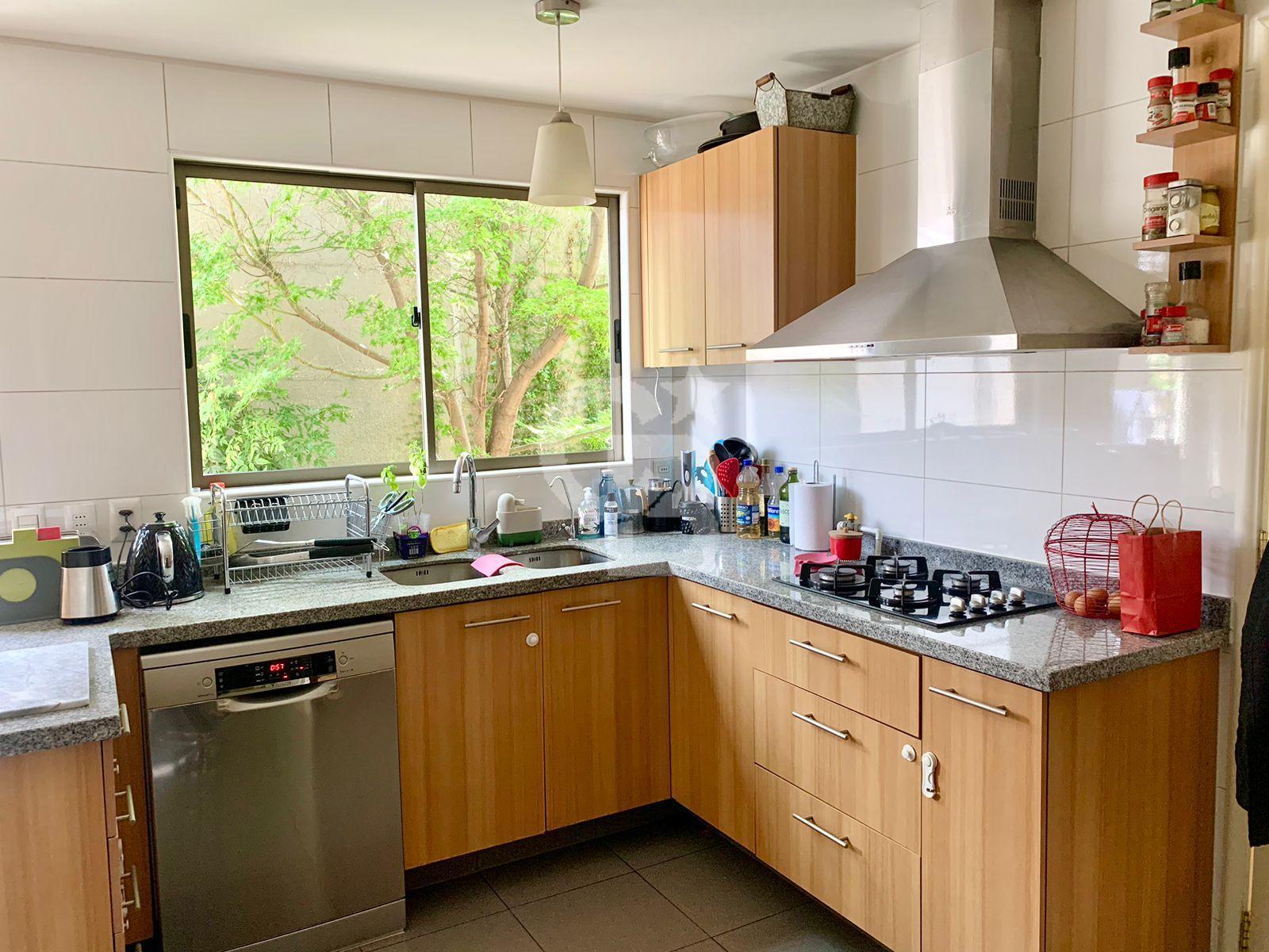 Lo Barnechea, Chile, 5 Bedrooms Bedrooms, ,4 BathroomsBathrooms,Residential,For Sale,1992100