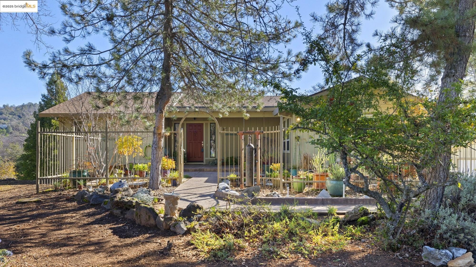 Columbia, California, 95310, United States, 3 Bedrooms Bedrooms, ,2 BathroomsBathrooms,Residential,For Sale,1705256