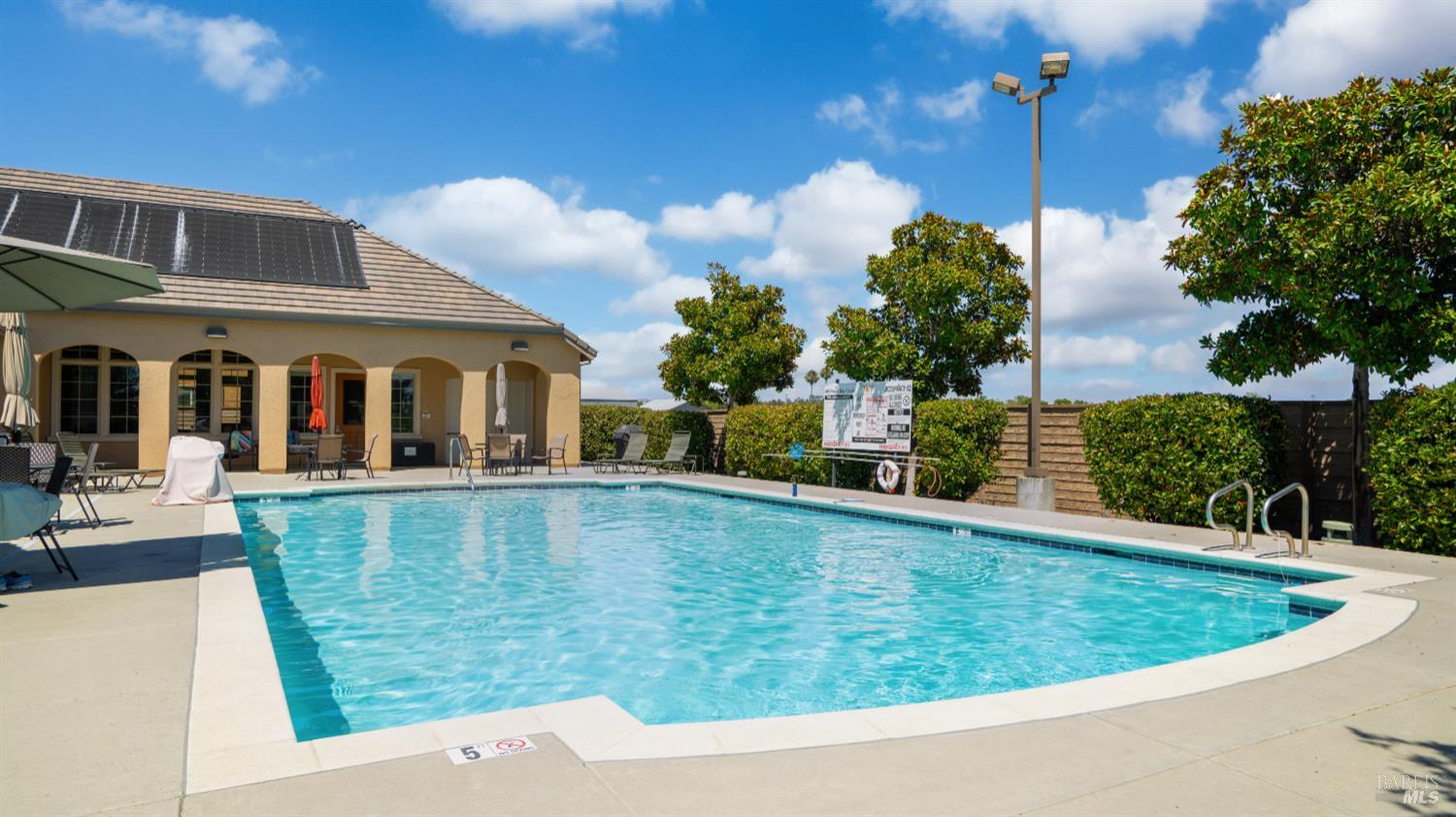Vacaville, California, 95687, United States, 2 Bedrooms Bedrooms, ,2 BathroomsBathrooms,Residential,For Sale,1911882