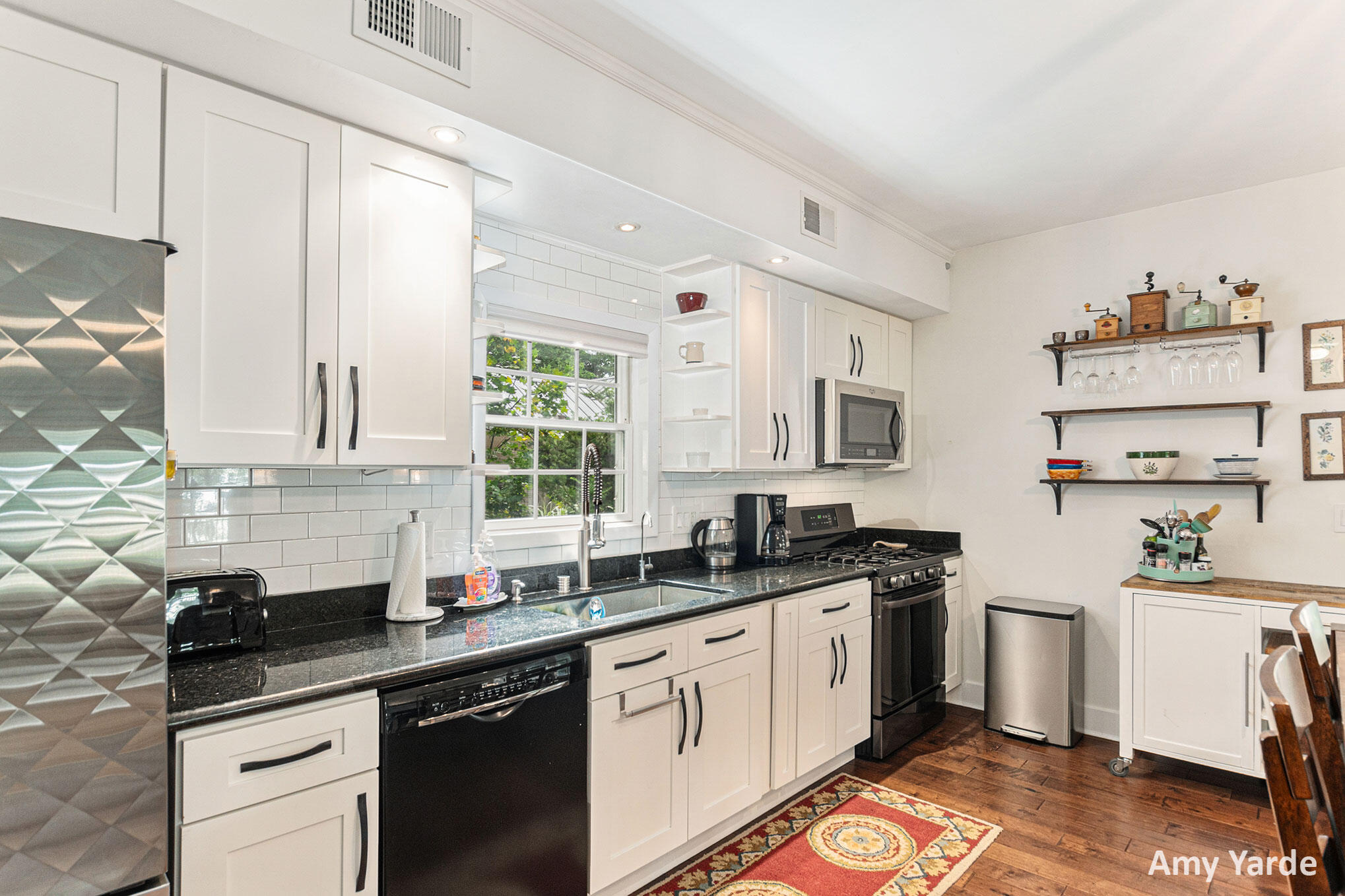 Saugatuck, Michigan, 49453, United States, 2 Bedrooms Bedrooms, ,2 BathroomsBathrooms,Residential,For Sale,1897560