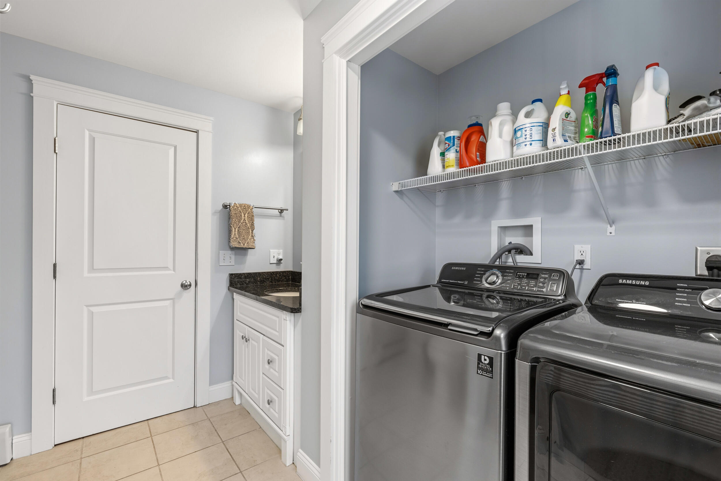 Gray, Maine, 04039, United States, 4 Bedrooms Bedrooms, ,4 BathroomsBathrooms,Residential,For Sale,2035418