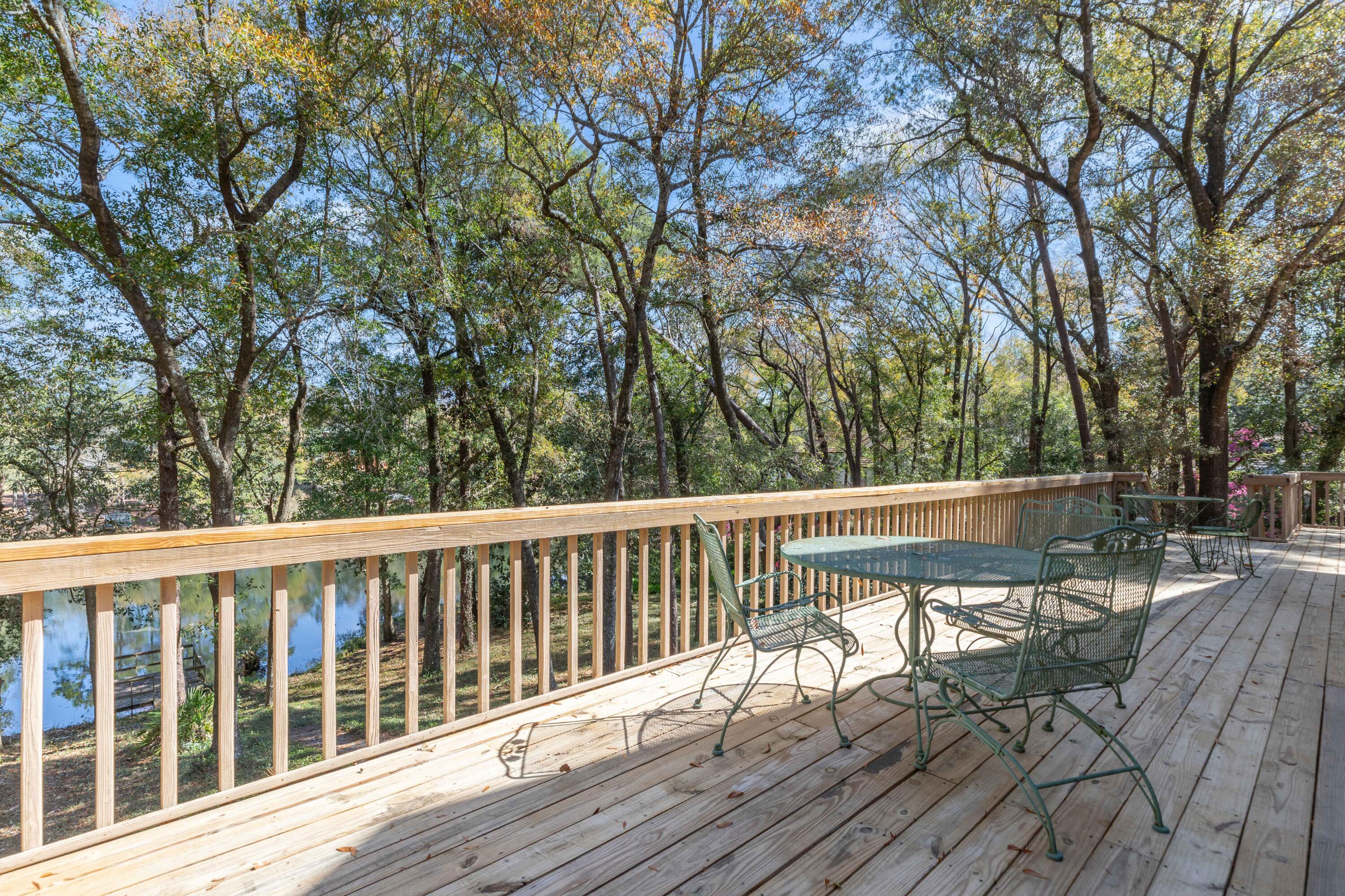 Niceville, Florida, 32578, United States, 5 Bedrooms Bedrooms, ,5 BathroomsBathrooms,Residential,For Sale,1798337