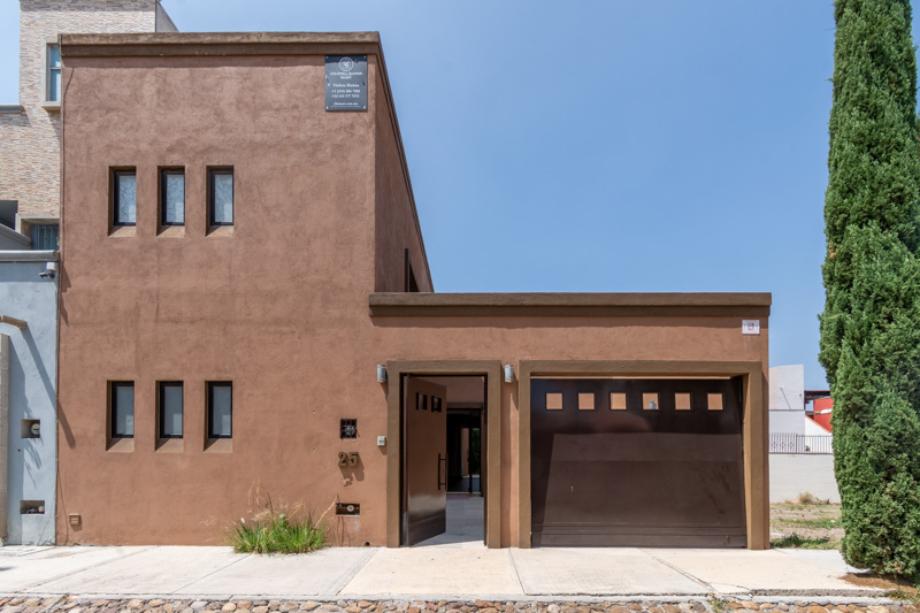 San Miguel de Allende, Guanajuato, 37774, Mexico, 3 Bedrooms Bedrooms, ,3 BathroomsBathrooms,Residential,For Sale,1859638