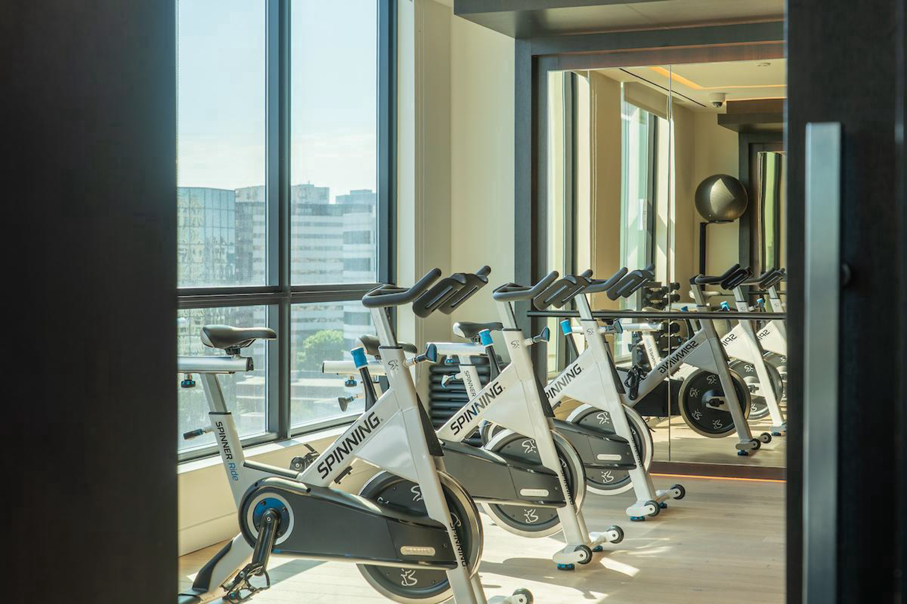  1650 Silver Hill Drive, Mclean, VA, 22102 - 物件實景