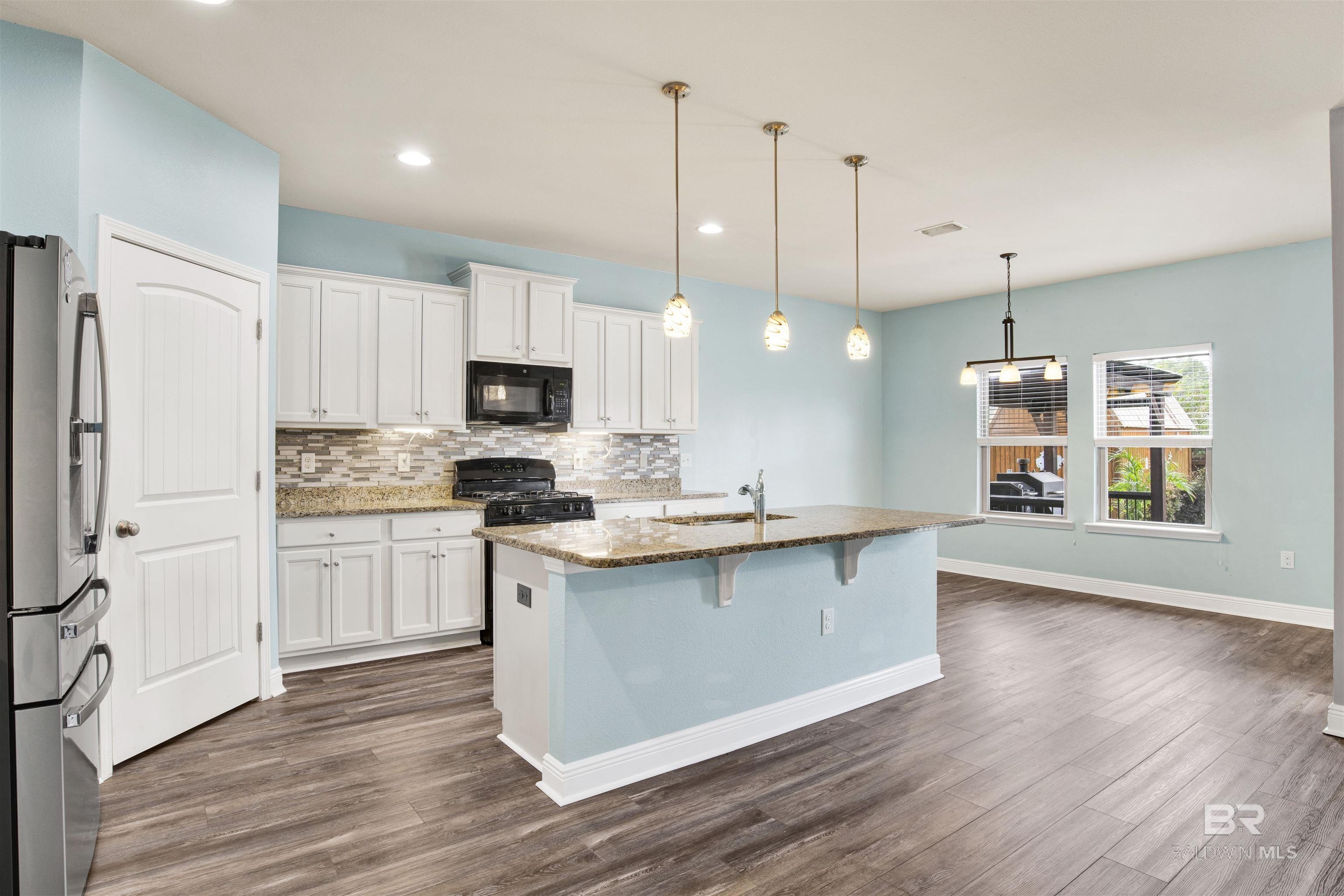 Gulf Shores, Alabama, 36542, United States, 4 Bedrooms Bedrooms, ,3 BathroomsBathrooms,Residential,For Sale,1977094