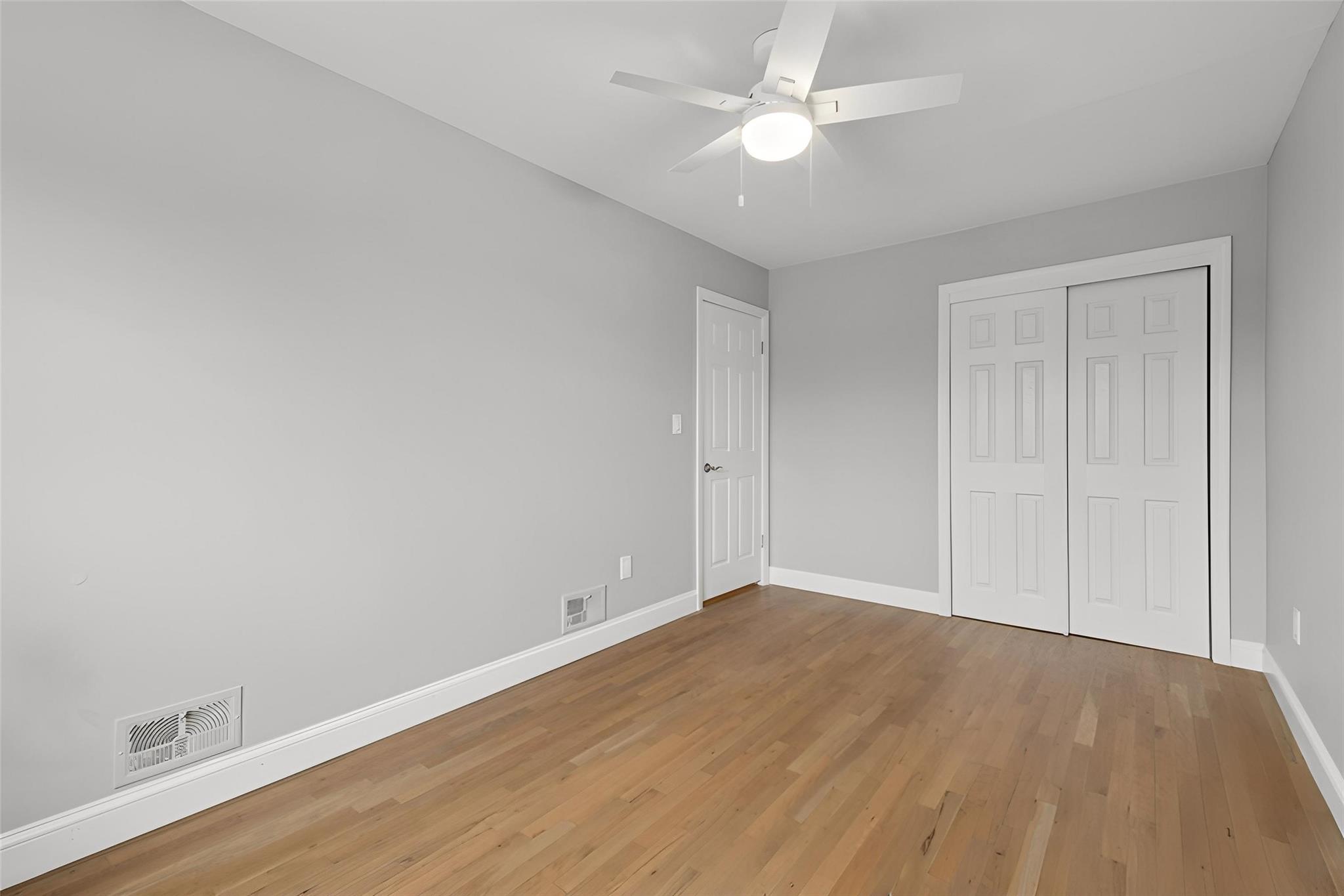 Bronx, New York, 10465, United States, 3 Bedrooms Bedrooms, ,2 BathroomsBathrooms,Residential,For Sale,1794216
