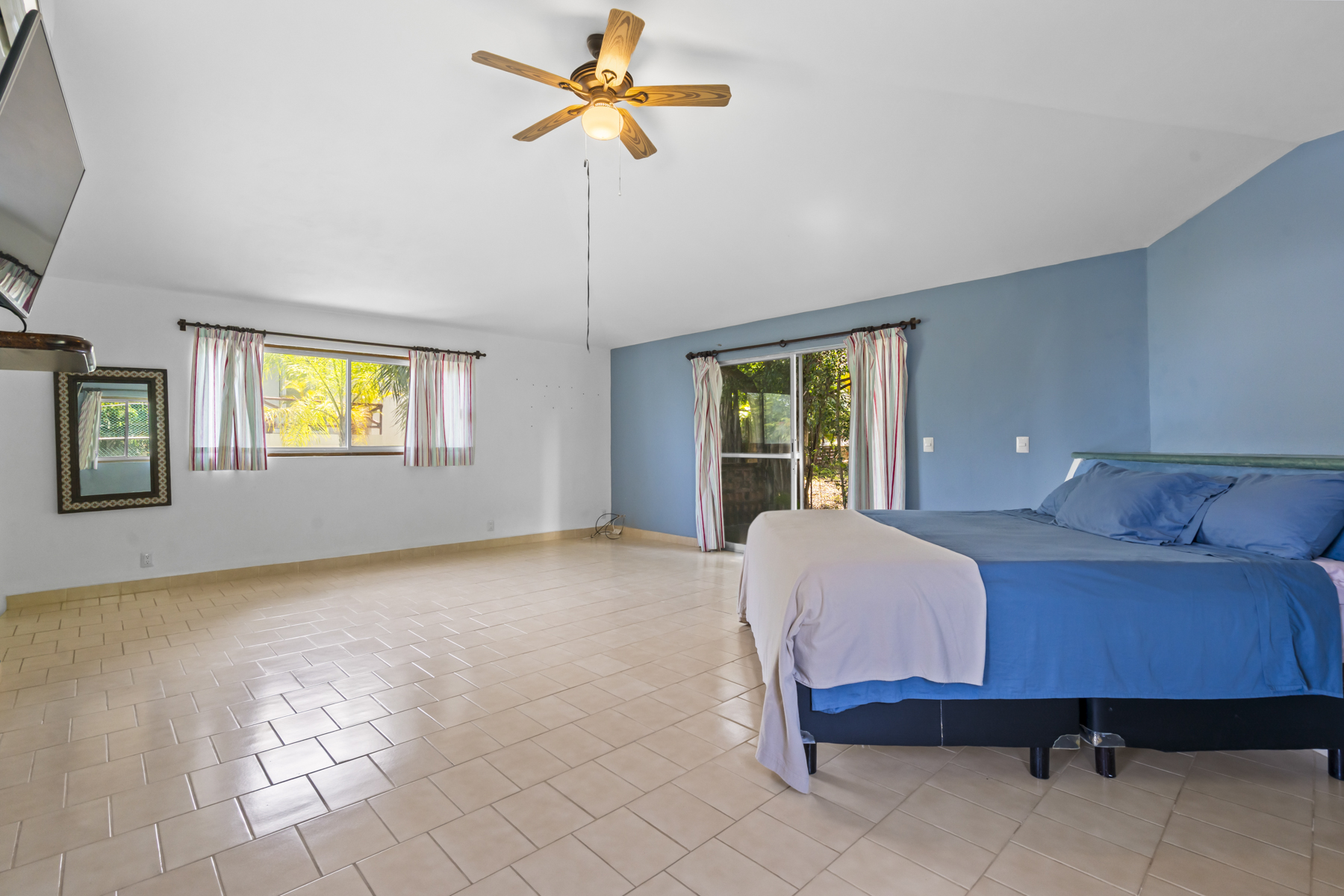  Casa Arena y Sol  Home for renovation one block from Sayulita Beach - 物件實景
