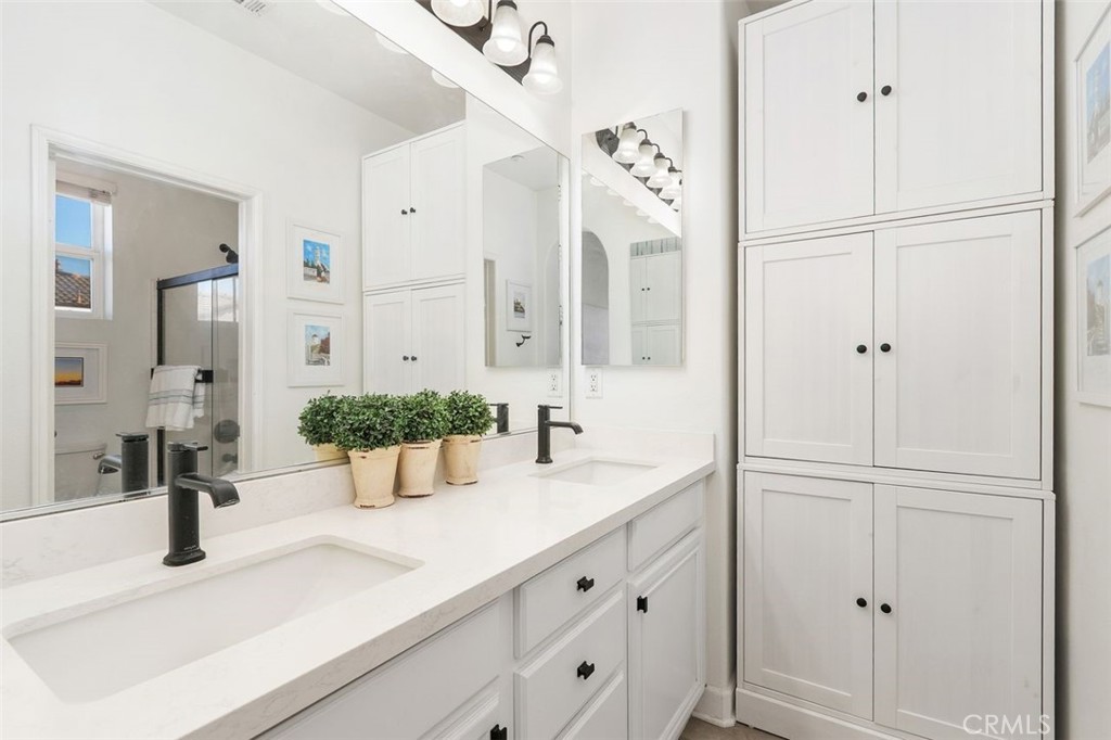 Temecula, California, 92592, United States, 3 Bedrooms Bedrooms, ,3 BathroomsBathrooms,Residential,For Sale,1970519