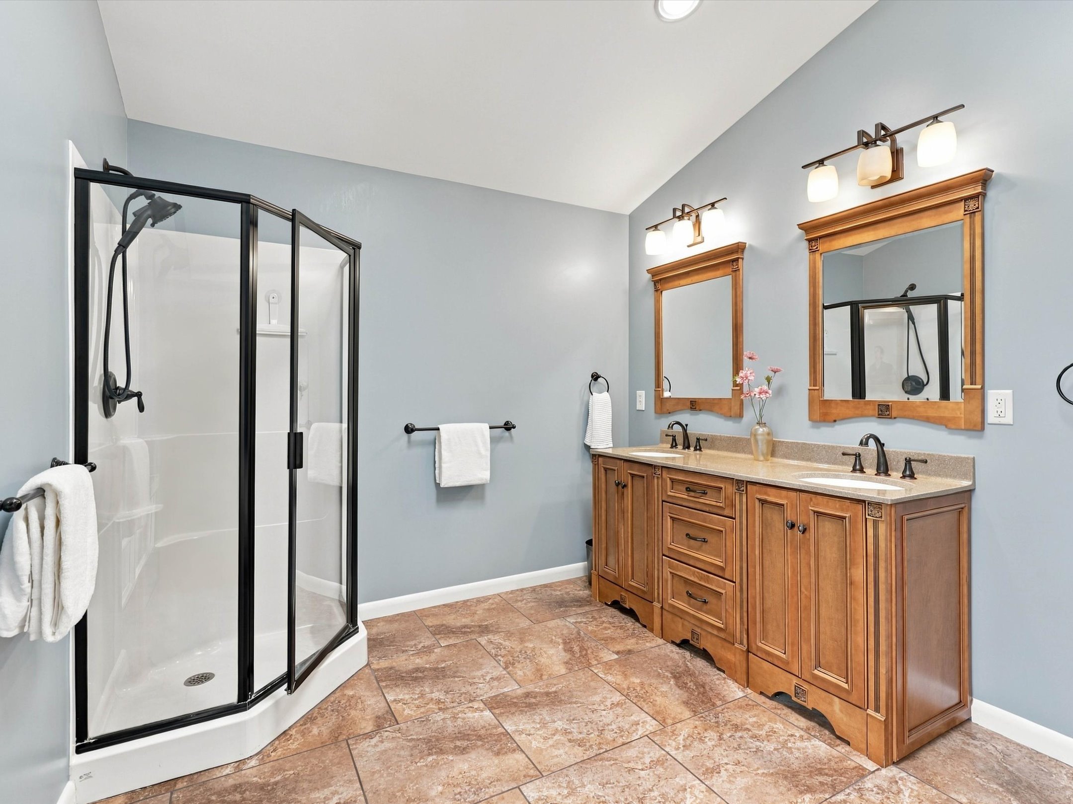  207 Weaver Dr, Lititz, PA 17543 - 物件實景