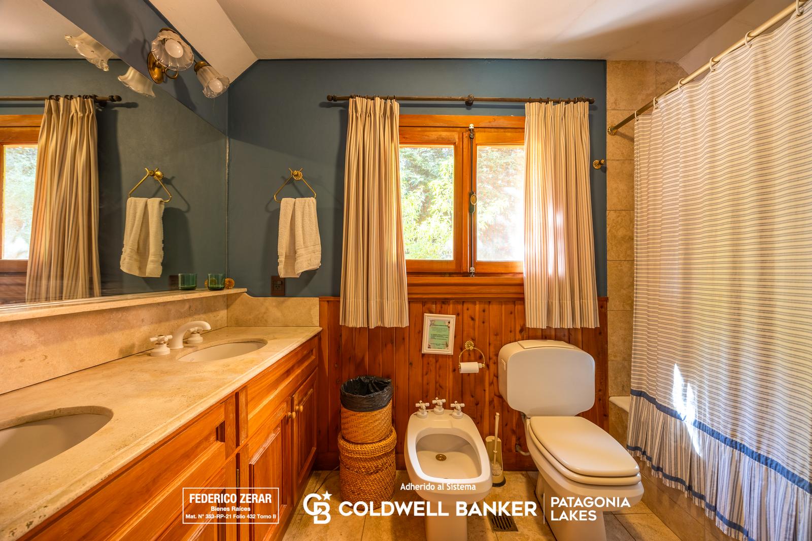 Bariloche, AR-R, AR, 10 Bedrooms Bedrooms, ,6 BathroomsBathrooms,Residential,For Sale,1761718