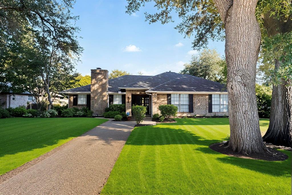 Rockwall, Texas, 75087, United States, 3 Bedrooms Bedrooms, ,2 BathroomsBathrooms,Residential,For Sale,2006389