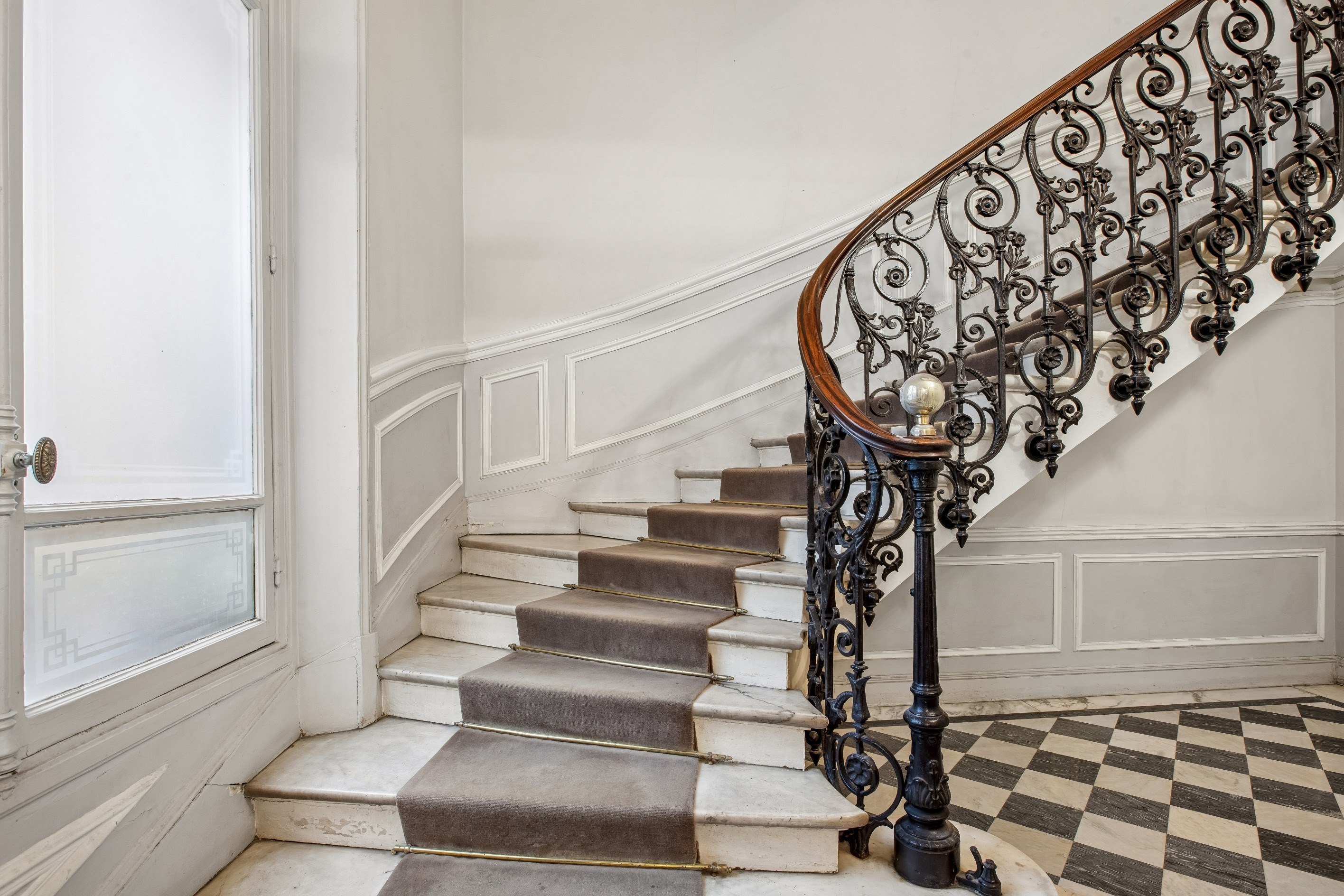  Elegant Corner Apartment Steps Away from Avenue Montaigne - Golden Triangle - 物件實景
