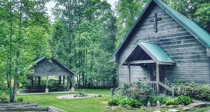Sevierville, Tennessee, 37862, United States, 2 Bedrooms Bedrooms, ,4 BathroomsBathrooms,Residential,For Sale,1914070