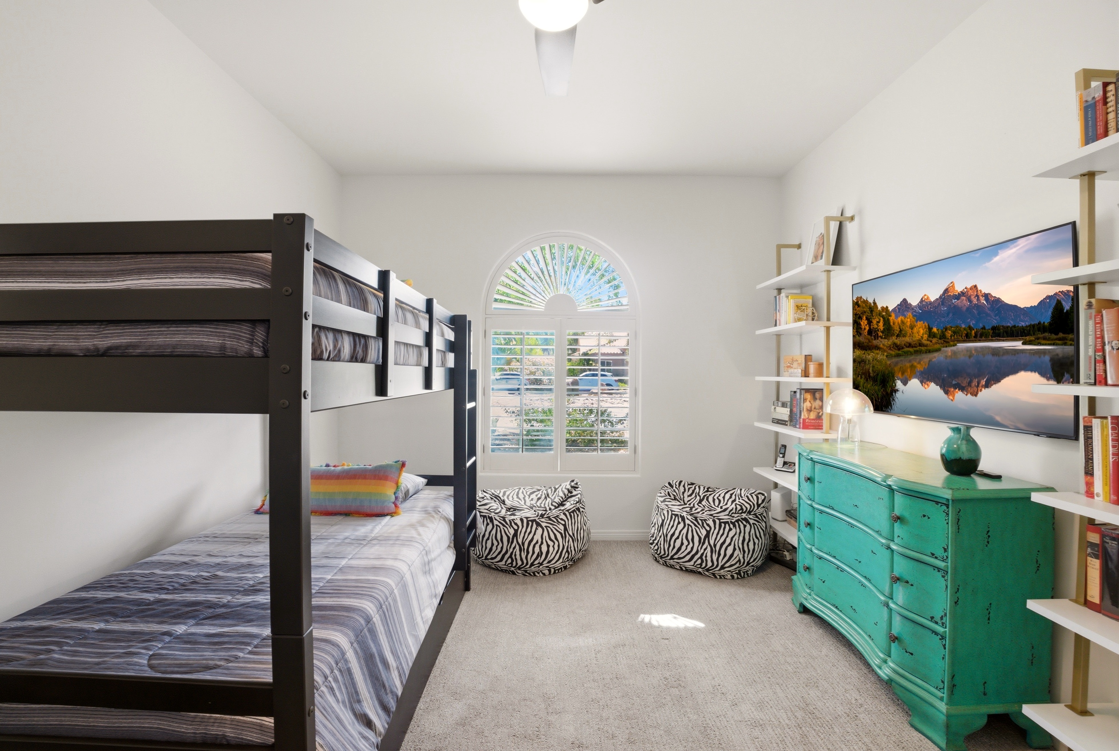 9458 E Desert Cove Avenue  Scottsdale, AZ - 物件實景