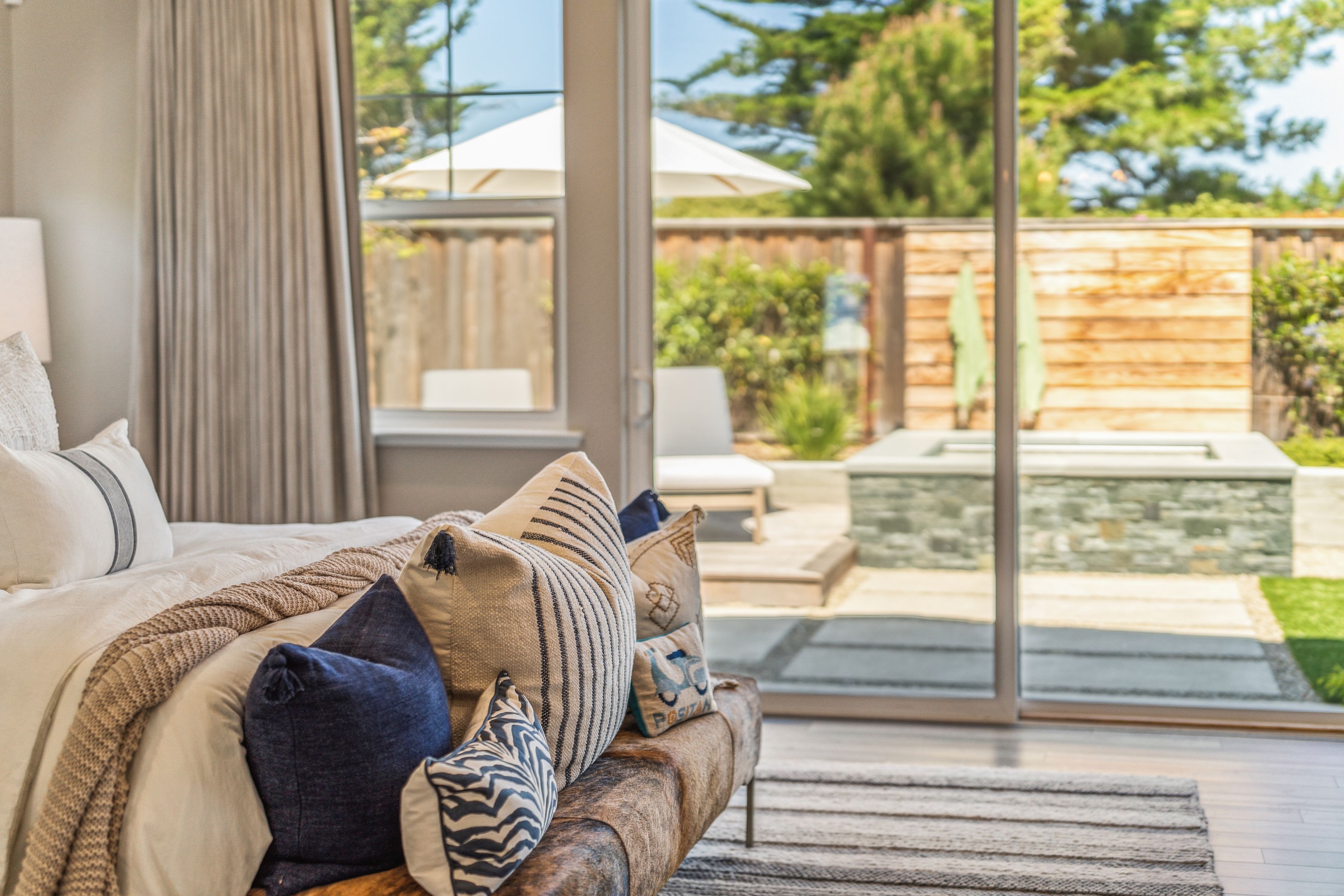  3007 Bluffs Drive - 物件實景