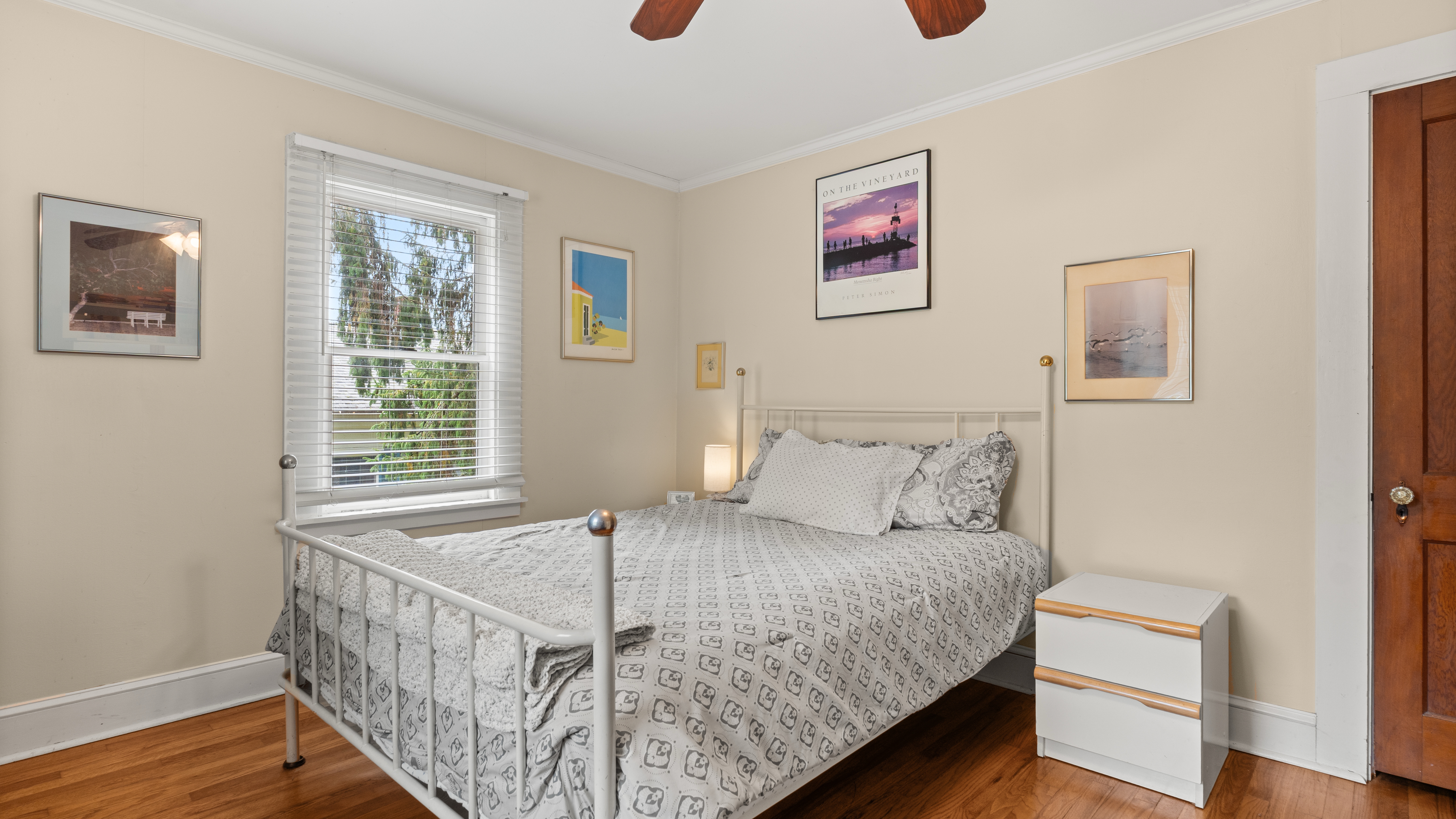  Charming Dutch Colonial in Lovely Lee Location - 物件實景