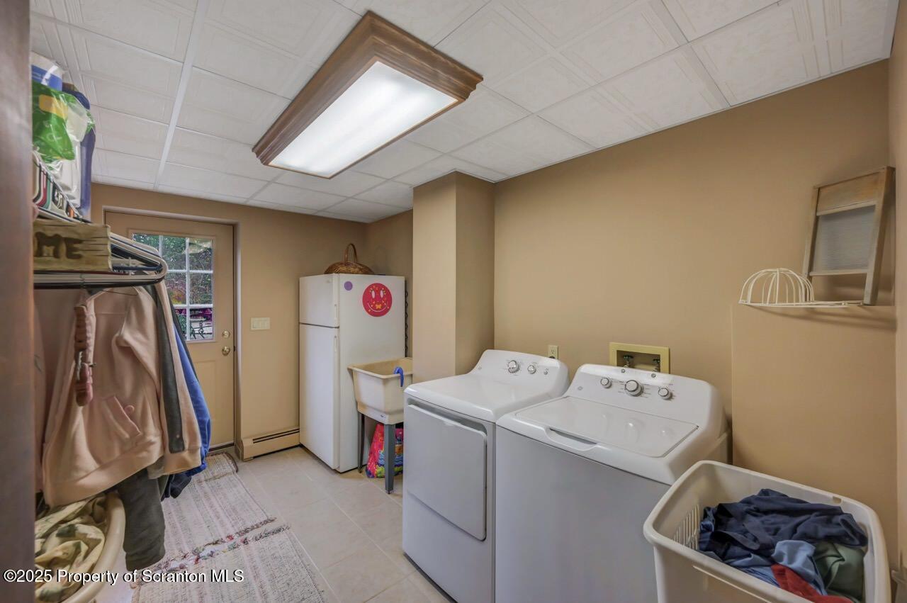 Gouldsboro, Pennsylvania, 18424, United States, 4 Bedrooms Bedrooms, ,3 BathroomsBathrooms,Residential,For Sale,1998512