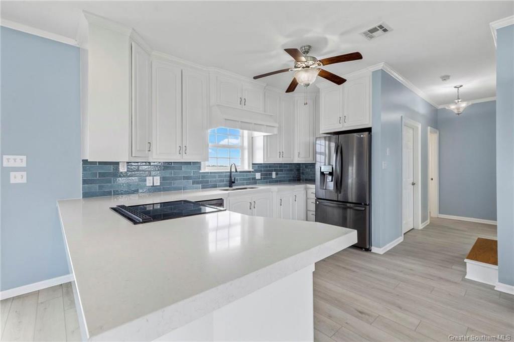 Lake Charles, Louisiana, 70605, United States, 3 Bedrooms Bedrooms, ,4 BathroomsBathrooms,Residential,For Sale,2031142