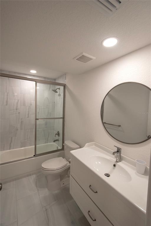 Sarasota, Florida, 34236, United States, 3 Bedrooms Bedrooms, ,2 BathroomsBathrooms,Residential,For Sale,1995598