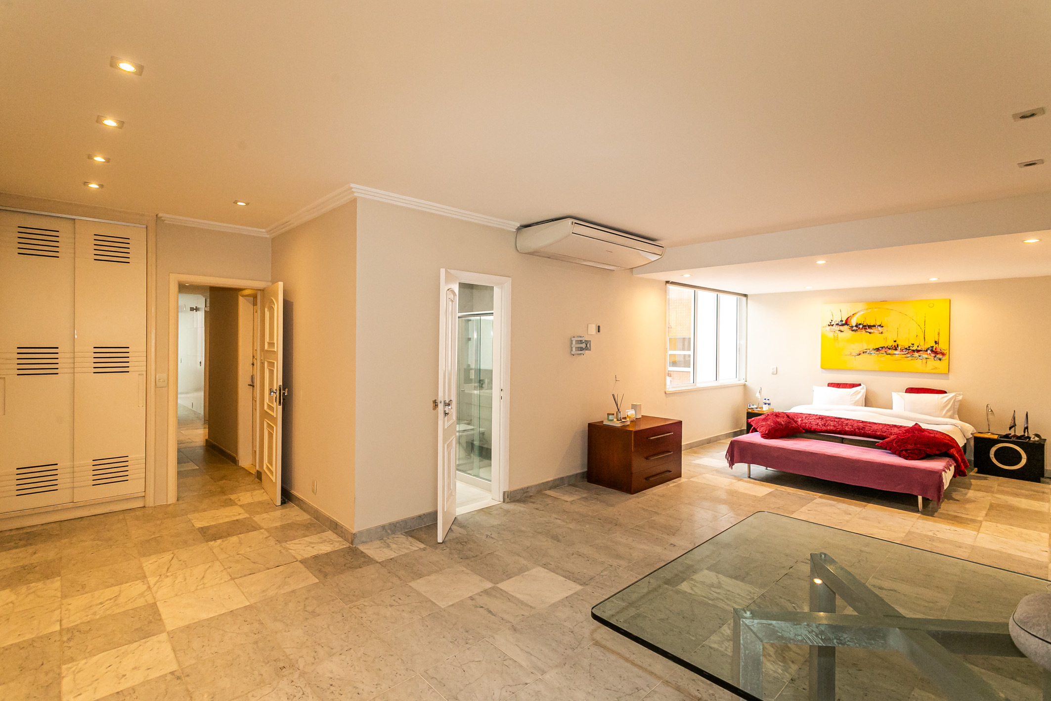  Linear apartment with breathtaking ocean views in prime Ipanema location - 物件實景