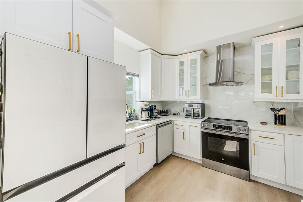 Largo, Florida, 33771, United States, 3 Bedrooms Bedrooms, ,2 BathroomsBathrooms,Residential,For Sale,1991349