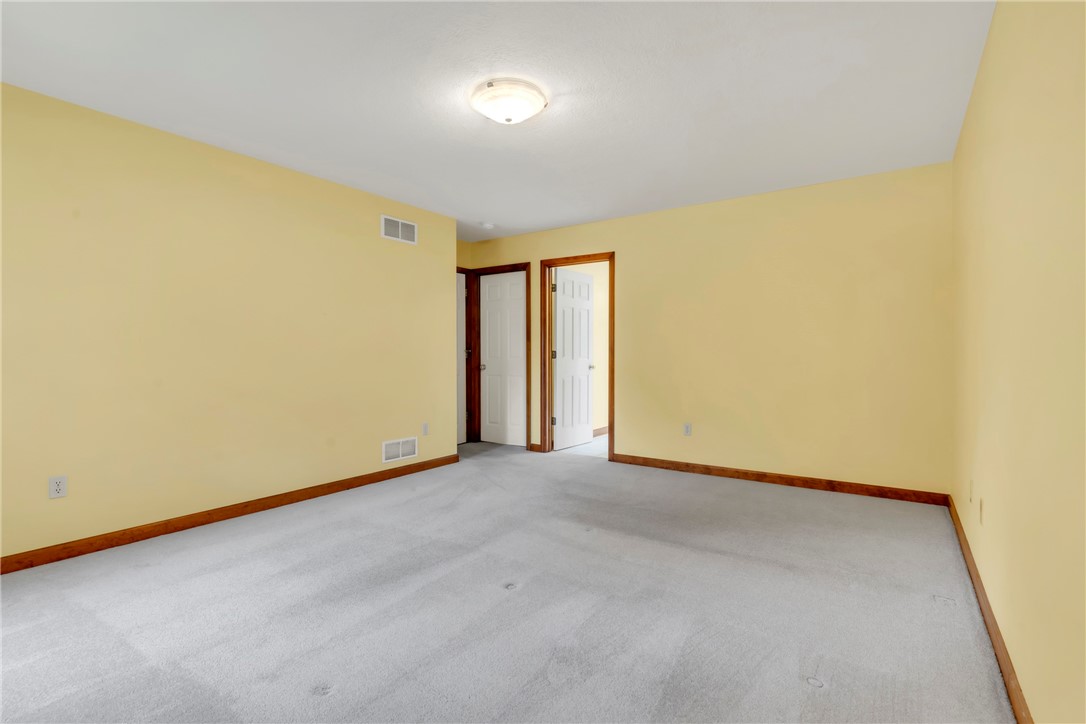 Cranberry Twp, Pennsylvania, 16066, United States, 4 Bedrooms Bedrooms, ,4 BathroomsBathrooms,Residential,For Sale,1985014