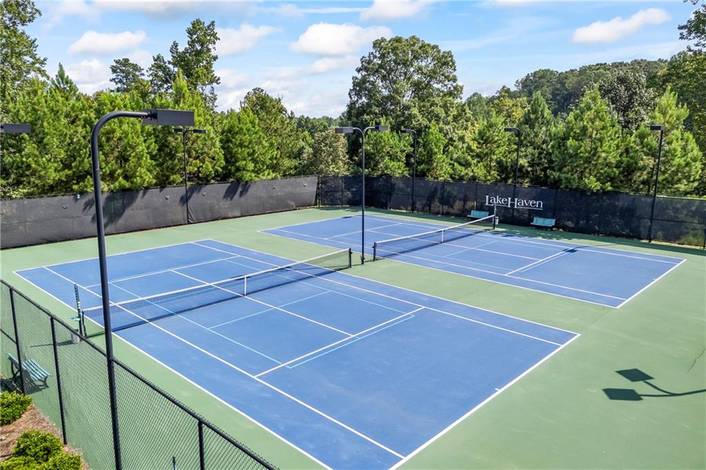 Cumming, Georgia, 30028, United States, 5 Bedrooms Bedrooms, ,4 BathroomsBathrooms,Residential,For Sale,1976985