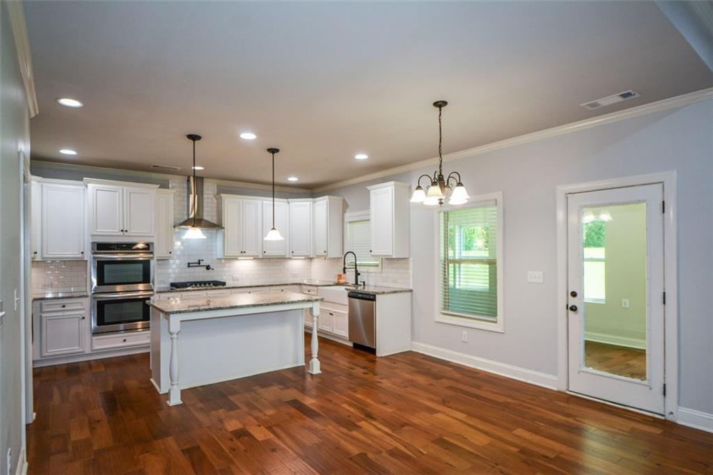 Mcdonough, Georgia, 30252, United States, 5 Bedrooms Bedrooms, ,5 BathroomsBathrooms,Residential,For Sale,1932740