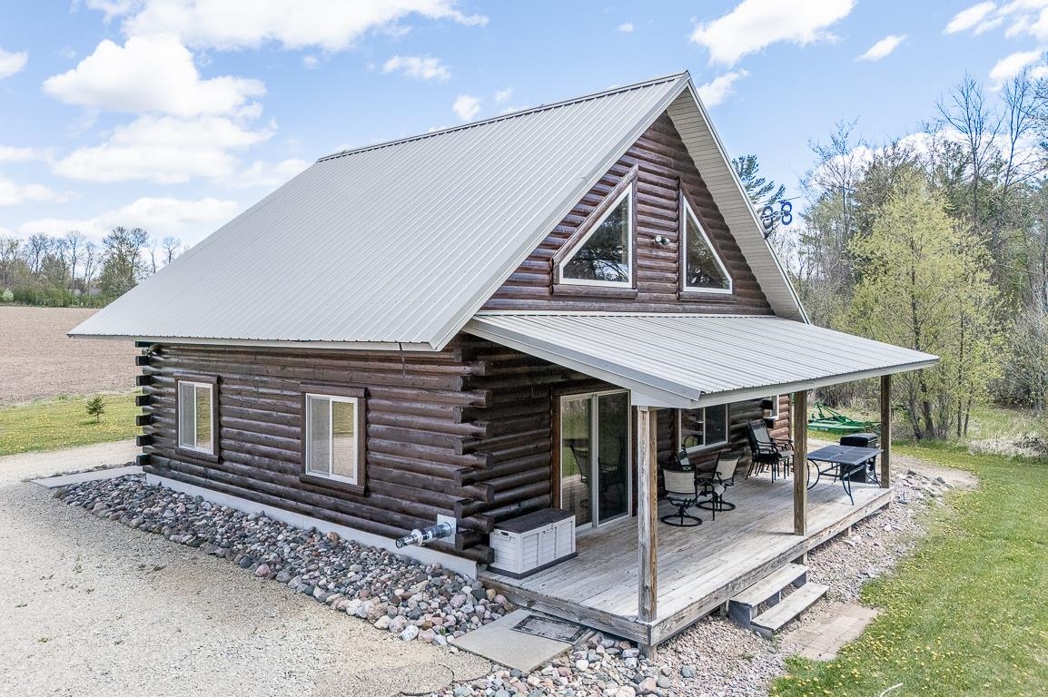 Weyauwega, Wisconsin, 54983, United States, 4 Bedrooms Bedrooms, ,1 BathroomBathrooms,Residential,For Sale,2031117