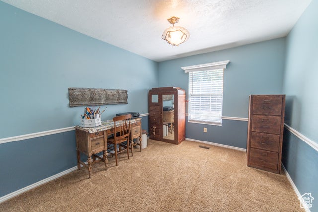 Sandy, Utah, 84092, United States, 6 Bedrooms Bedrooms, ,2 BathroomsBathrooms,Residential,For Sale,1849276