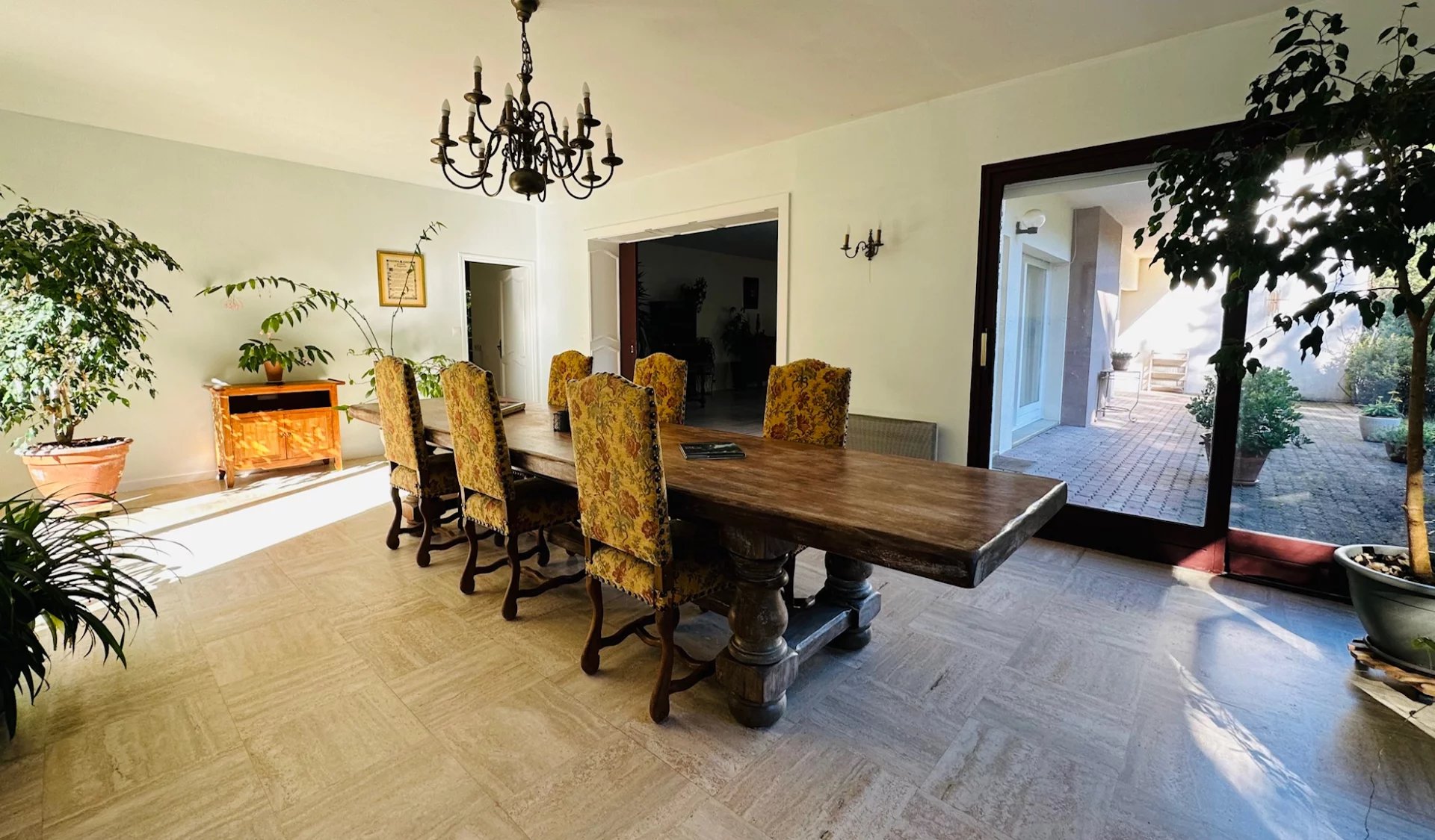 Lesparre-Médoc, New Aquitaine, 33340, FR, 10 Bedrooms Bedrooms, ,7 BathroomsBathrooms,Residential,For Sale,1995766